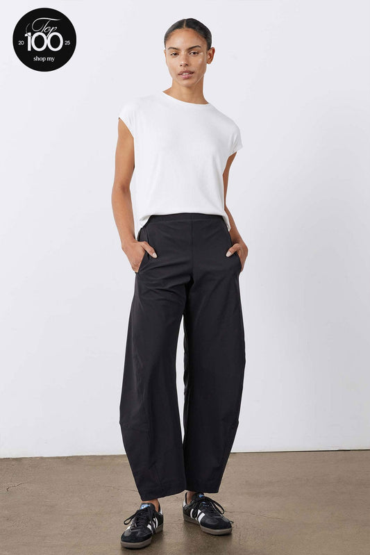 Ruti $249 Black On the Loose Work Barrel Leg Pants - Size 8 - NEW - 4427SC
