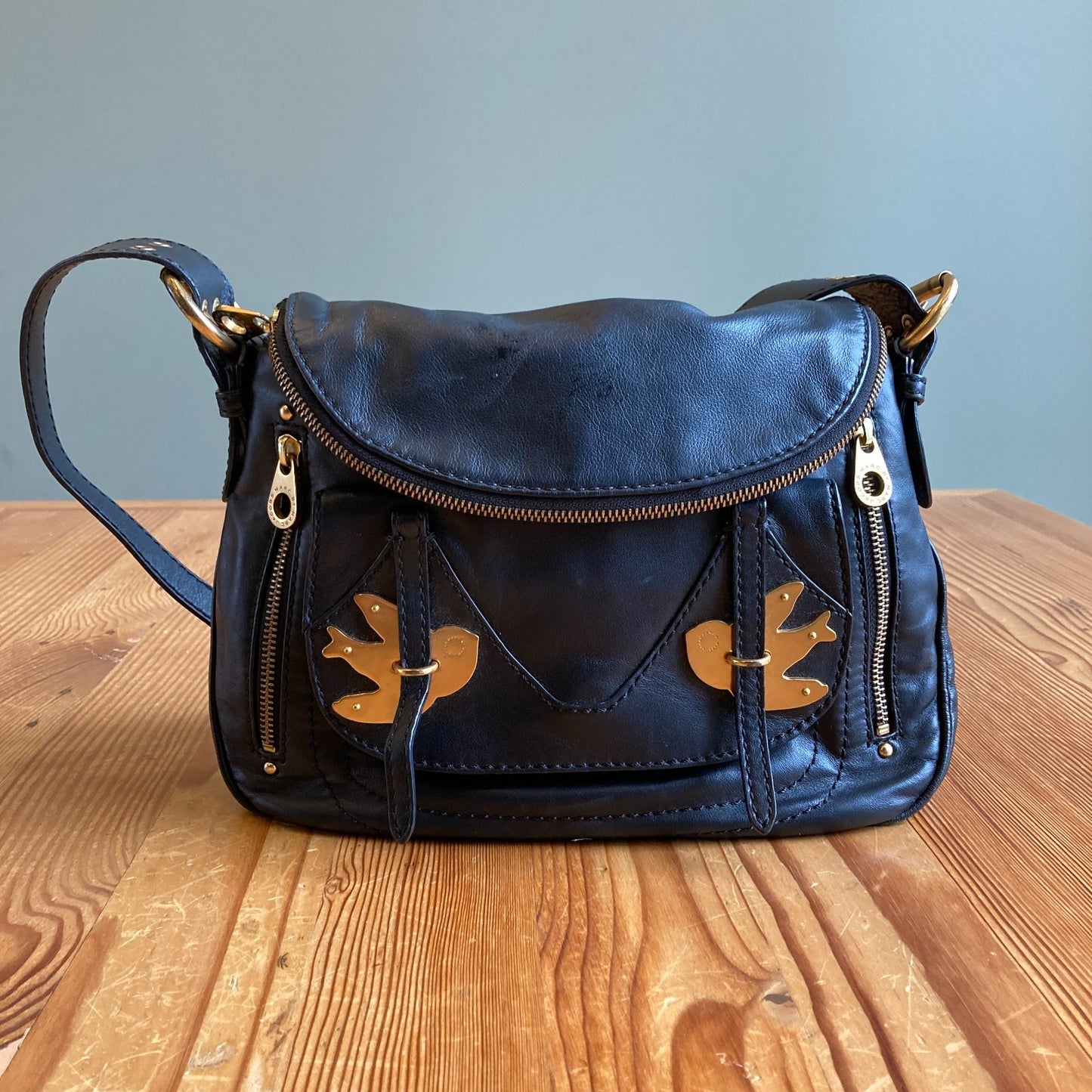 Marc Jacobs Navy Leather Petal to the Metal Natasha Crossbody Purse 0306ML