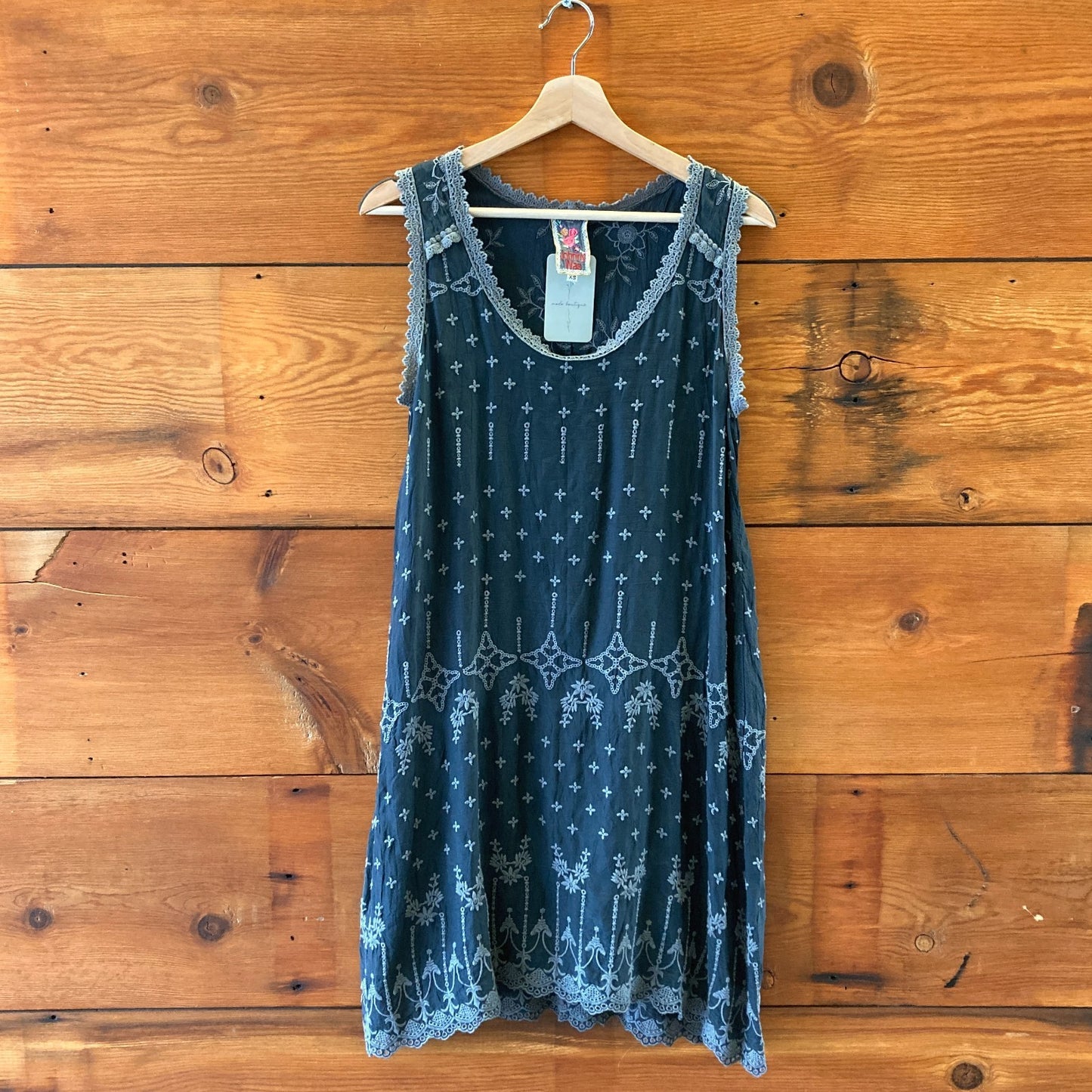 XS - Johnny Was Blue Embroidered Sleeveless Crochet Trim Mini Dress 1203TR