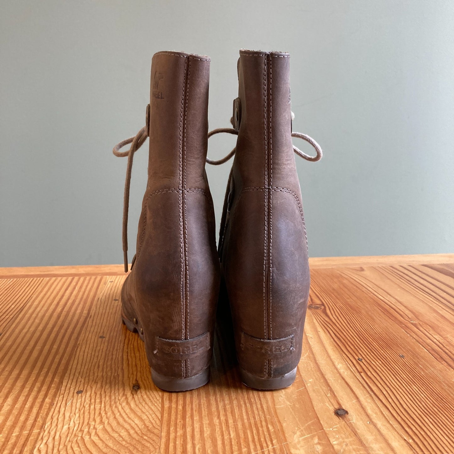 9 - Sorel Light Brown Joan of Arctic Wedge II Lace Up Womens Boots 0116AM
