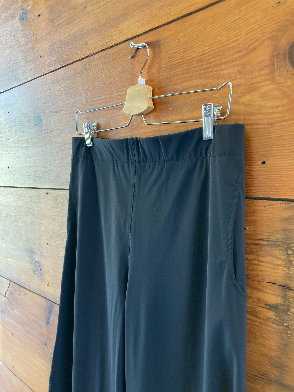 Ruti $249 Black On the Loose Work Barrel Leg Pants - Size 3 / L - NEW - 4427SC