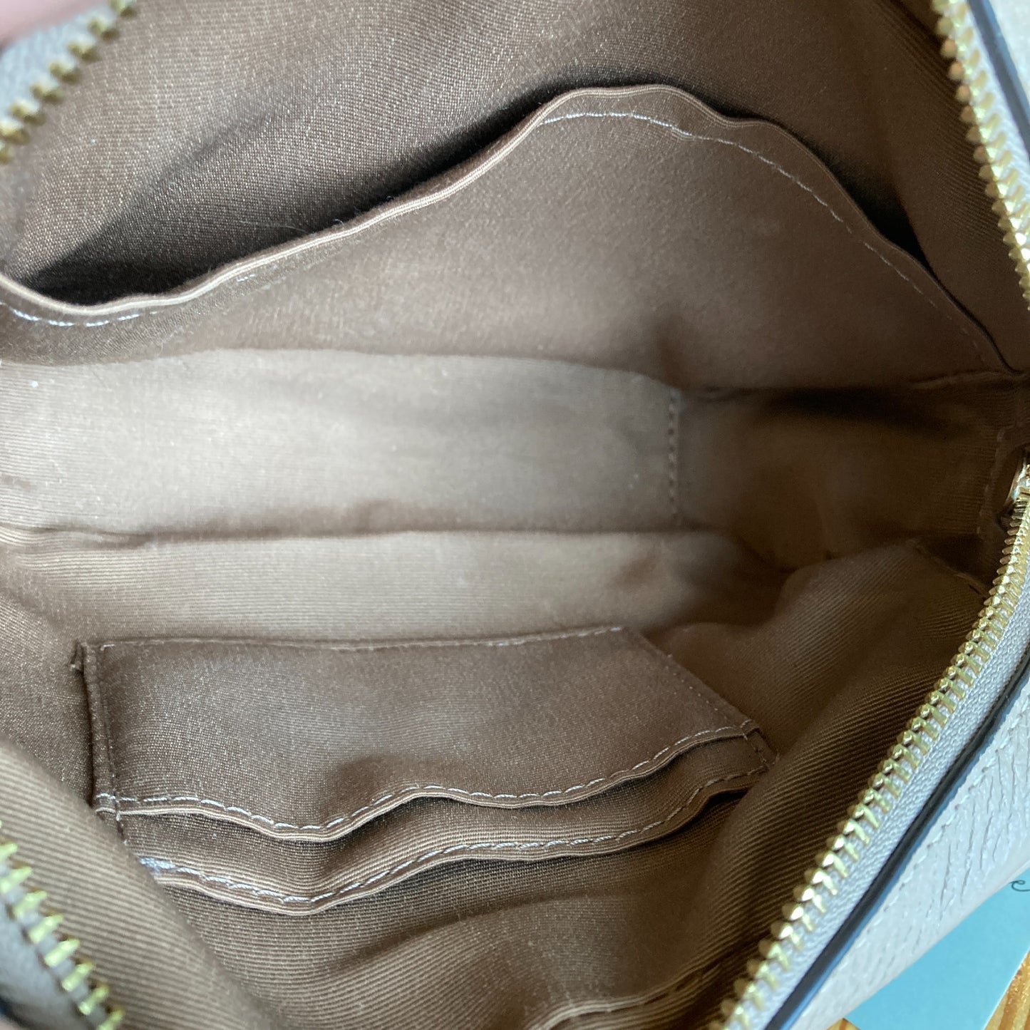 Coach Beige Pebbled Leather Crossbody Zip Top Mini Jamie Camera Bag - 0422MH