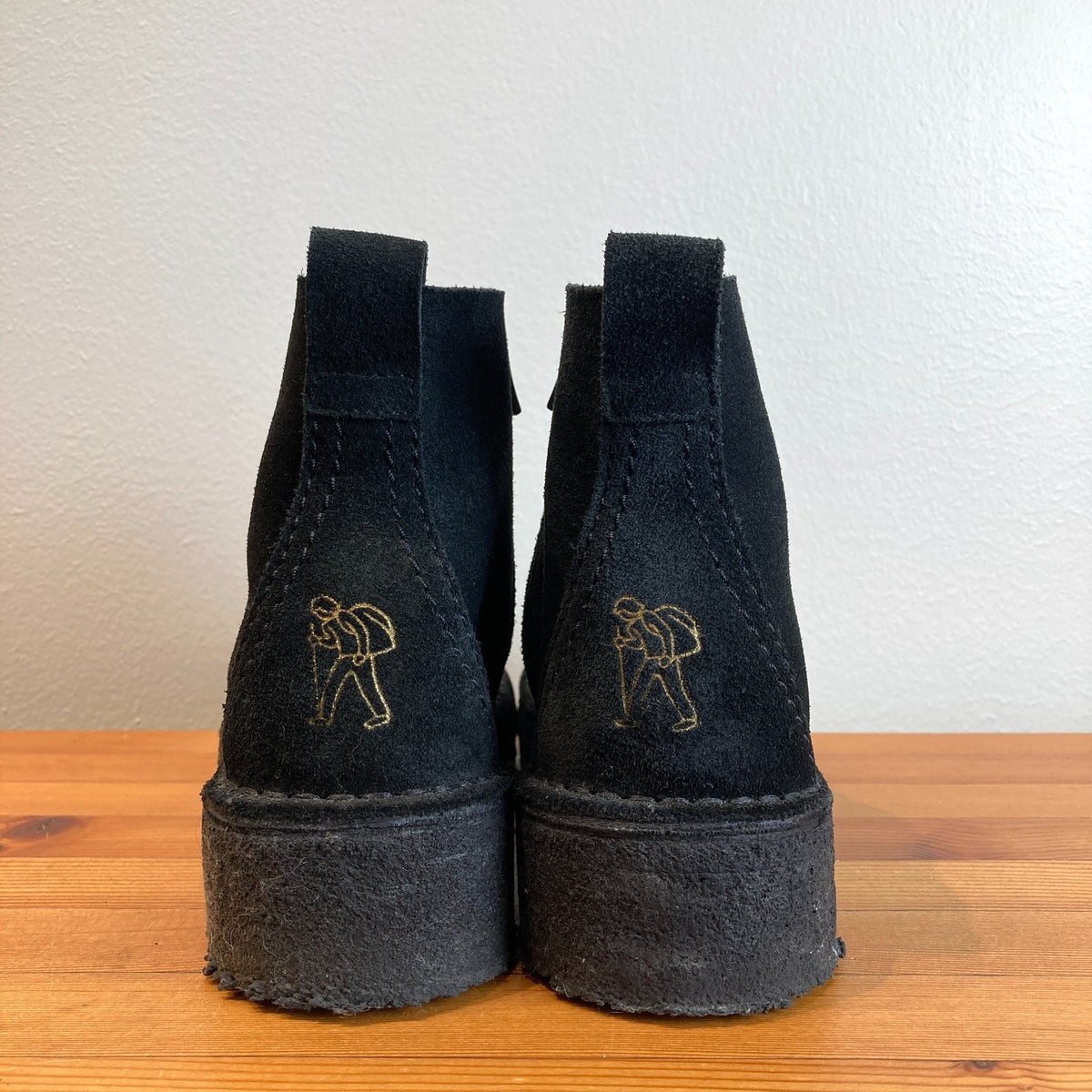 Clarks Black Suede Side Zip Trek Wedge Ankle Boots - Size 8 - 0320HJ