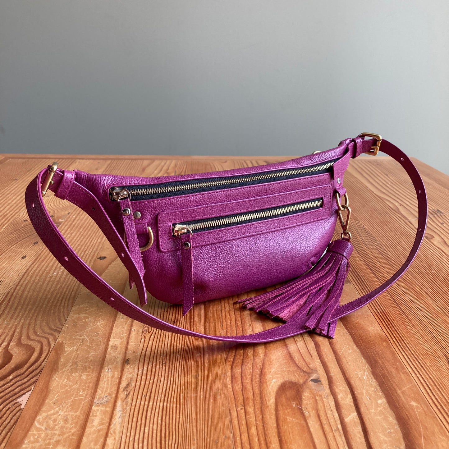 TAH $385 Portland Owned Purple Leather Nomad Fanny Pack Purse - 0424FB