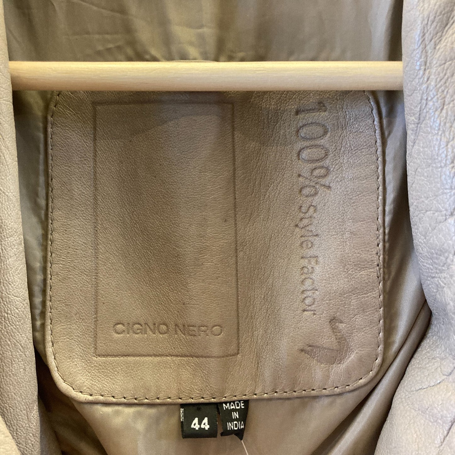 44 / L - Cigno Nero Light Gray Draped Asymmetric Zip Leather Jacket 0306SM