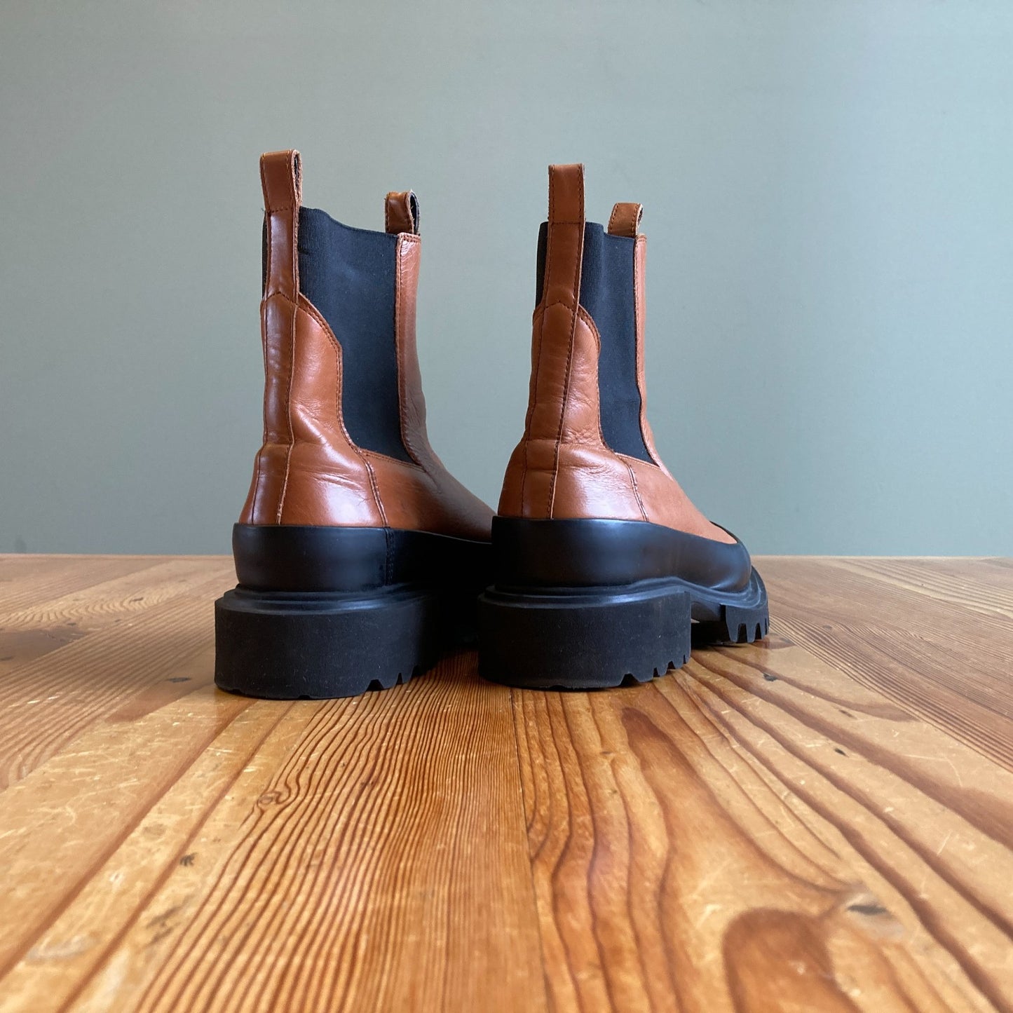 AllSaints $349 Chestnut Lug Sole Harlee Chelsea Boots - Size 39 / 8.5 - 1125KG