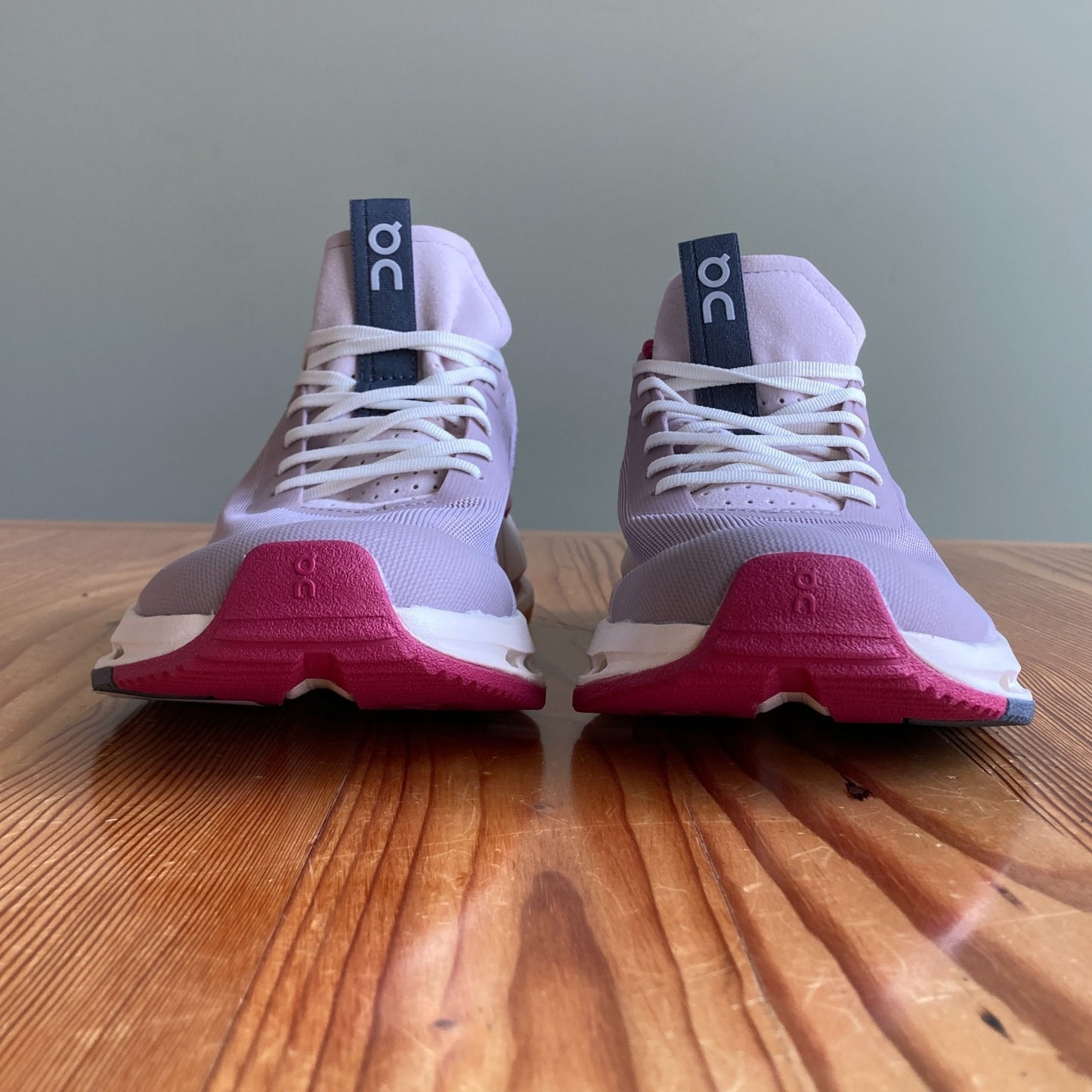 On Running Fade Orchid Cloudnova Form 2 Sneakers Shoes - Size 10 - NEW - 1215RJ