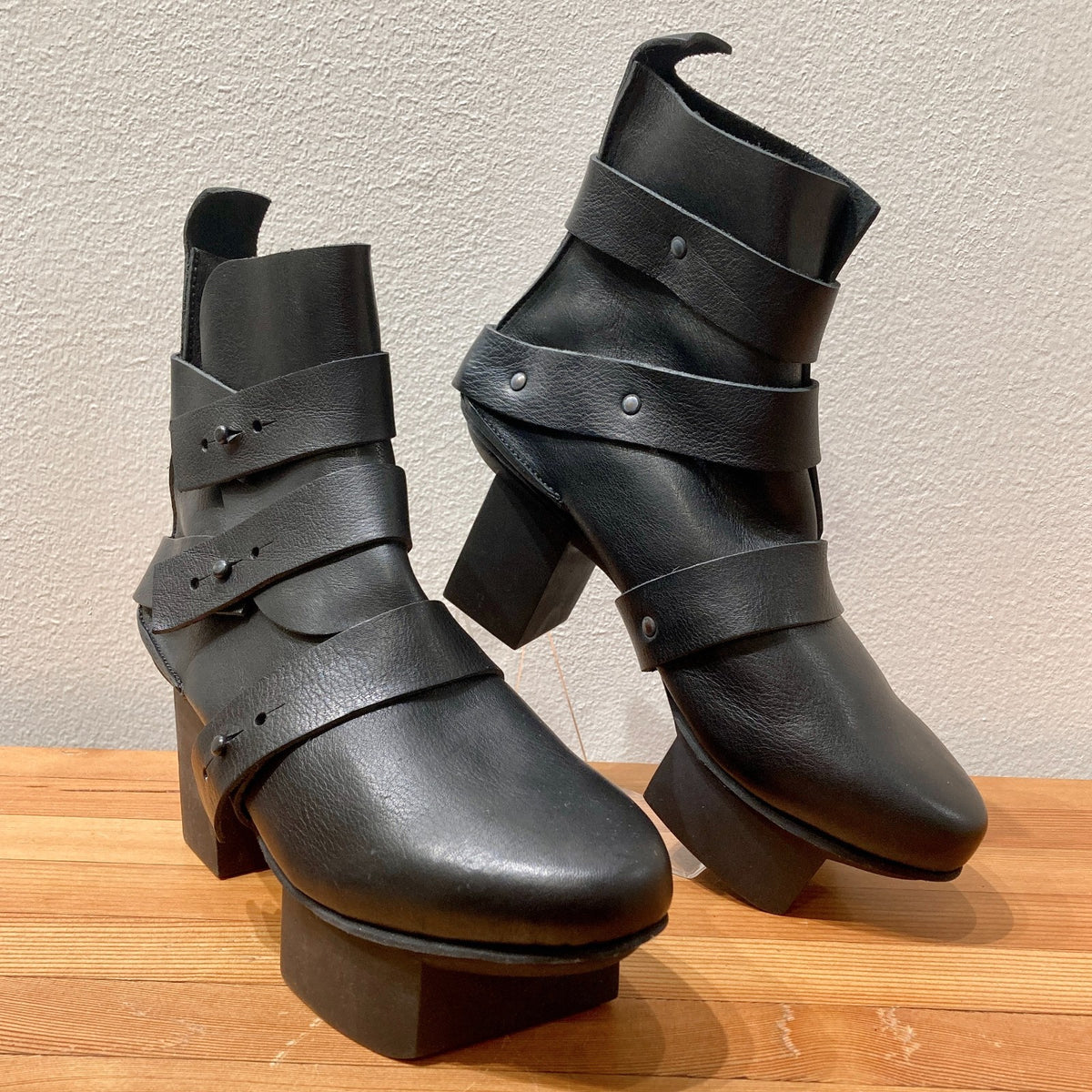 Trippen $495 Black Happy Free 3 Strap Boots - Size 38 / 8 - NEW w/ Box - 1122CT