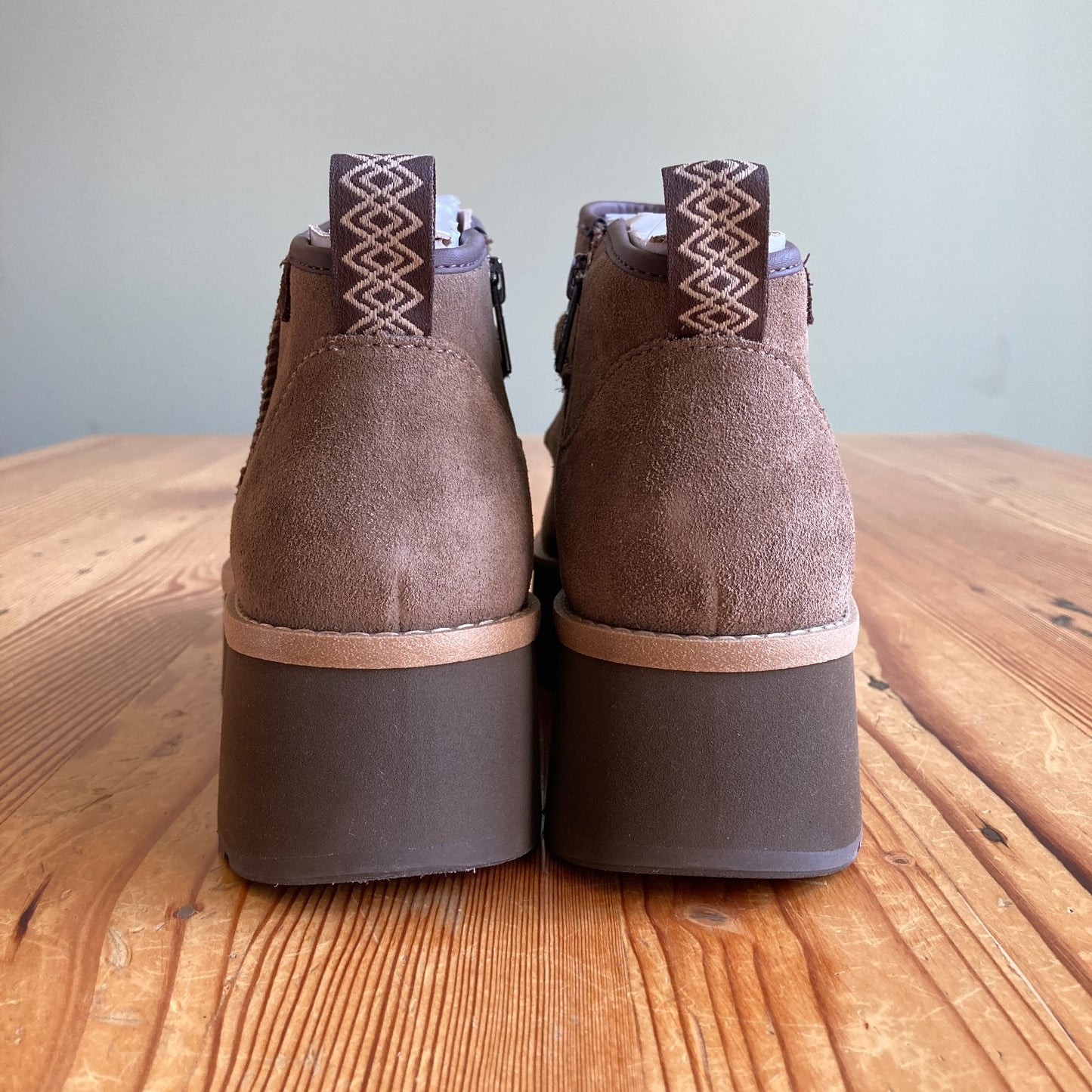 Ugg Brown Platform Cityfunc Ultra Mini Ankle Boots - Size 10 - NEW - 1206HP