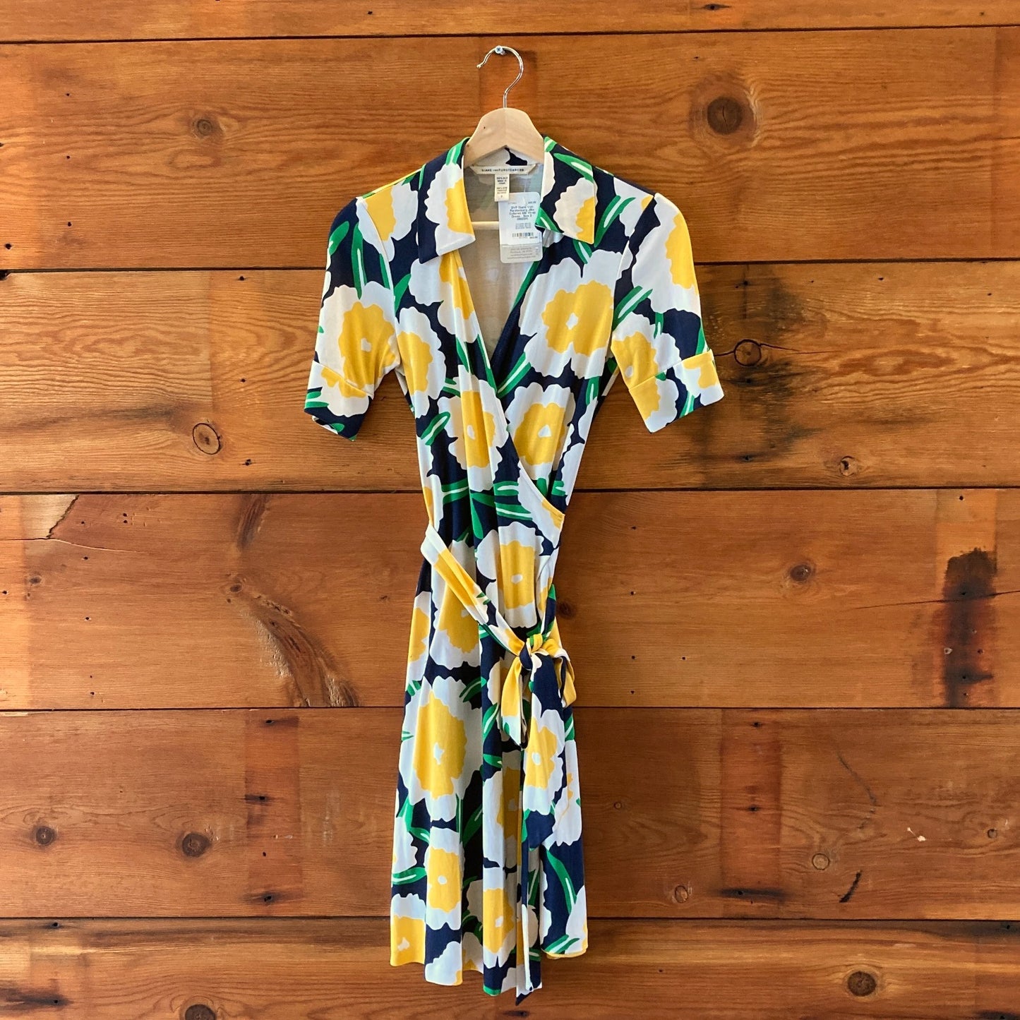 DVF Diane Von Furstenberg Jillia Collared Silk Wrap Dress - Size 2 - 0802SM