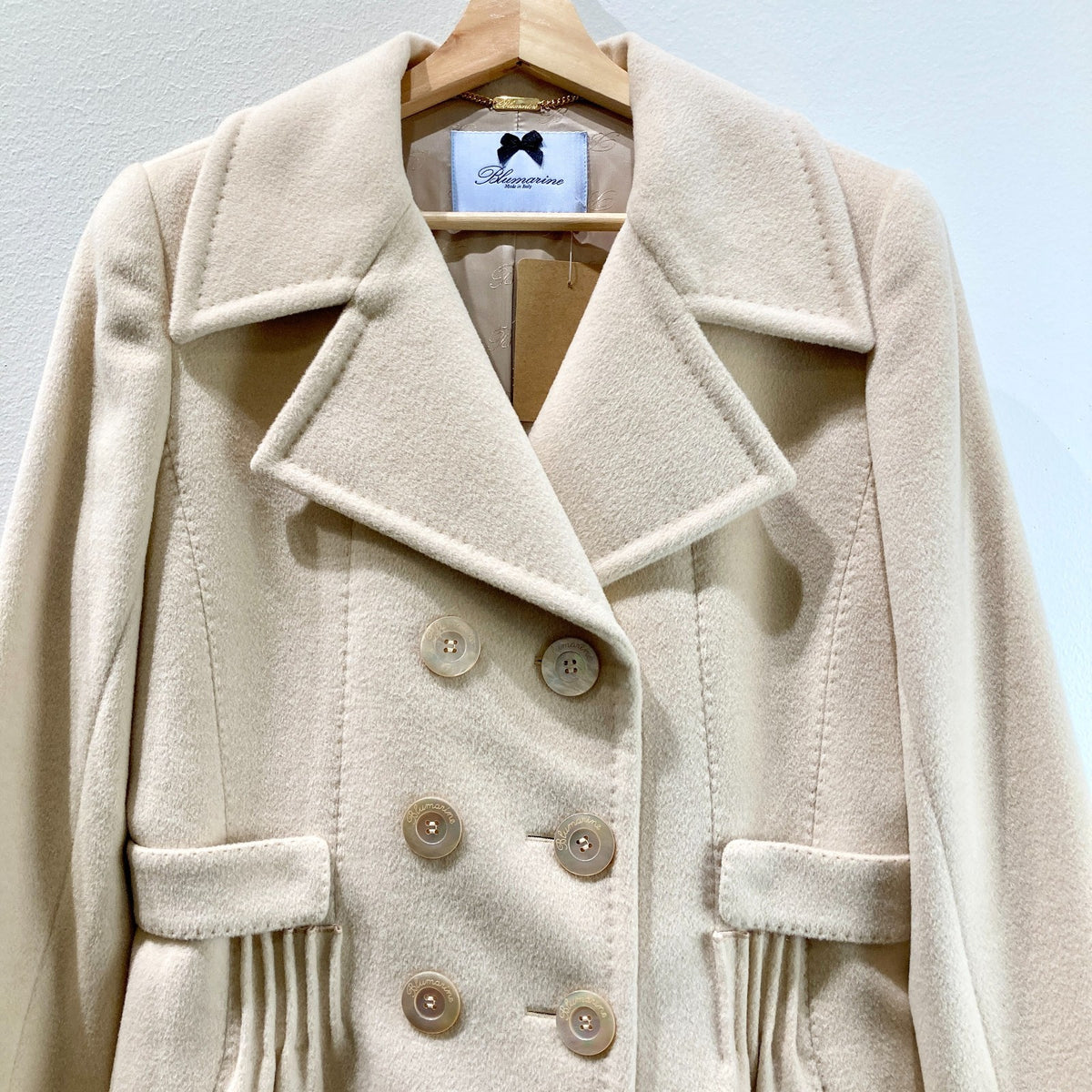 Blumarine Ivory White Wool Angora Double Breasted Coat *flaw - Size L - 0927MW