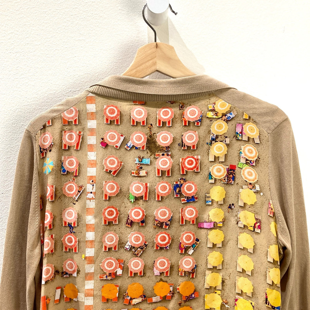 Akris Punto Tan Riviera Print Top & Cardigan Sweater Set - Size 6 - 0608BM