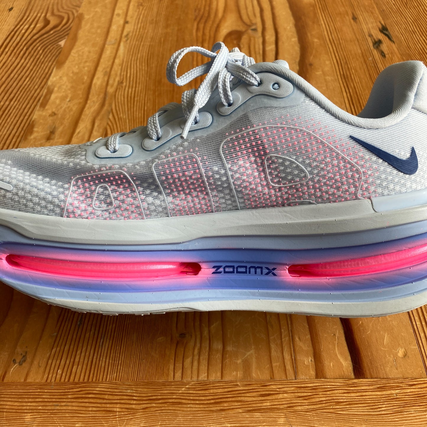 Nike Vomero Premium Blue Tint Sneakers Womens Shoes - Size 9 - 1105AR
