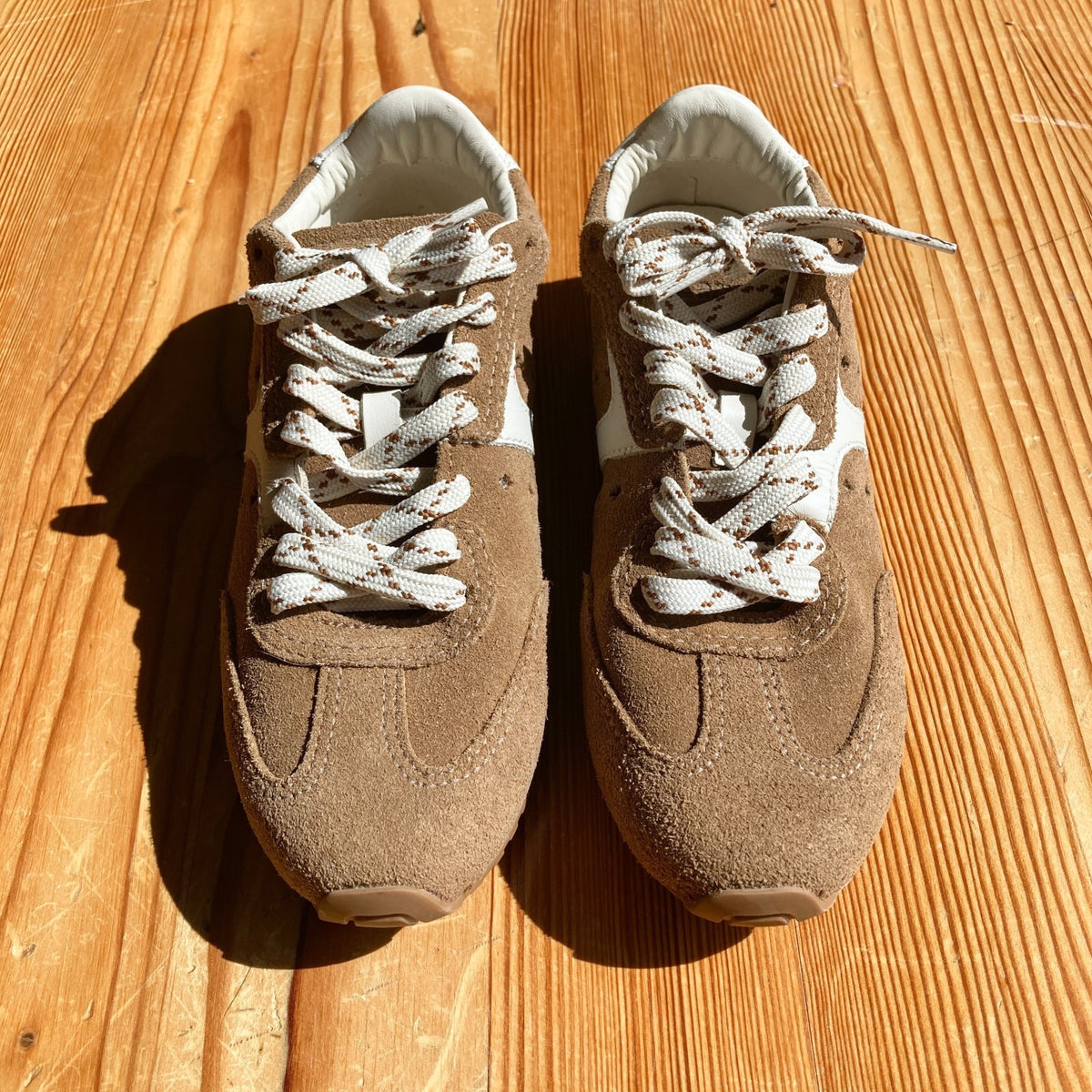 Larroude NEW Brown & White Suede Stella Sneakers Shoes - Size 7 - 0320JS