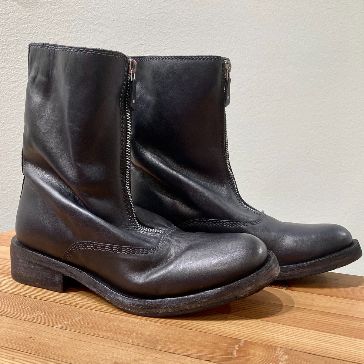 Free People $198 Black Zip Up Santa Fe Boots - Size 38 / 8 - w/ Box - 1122CT