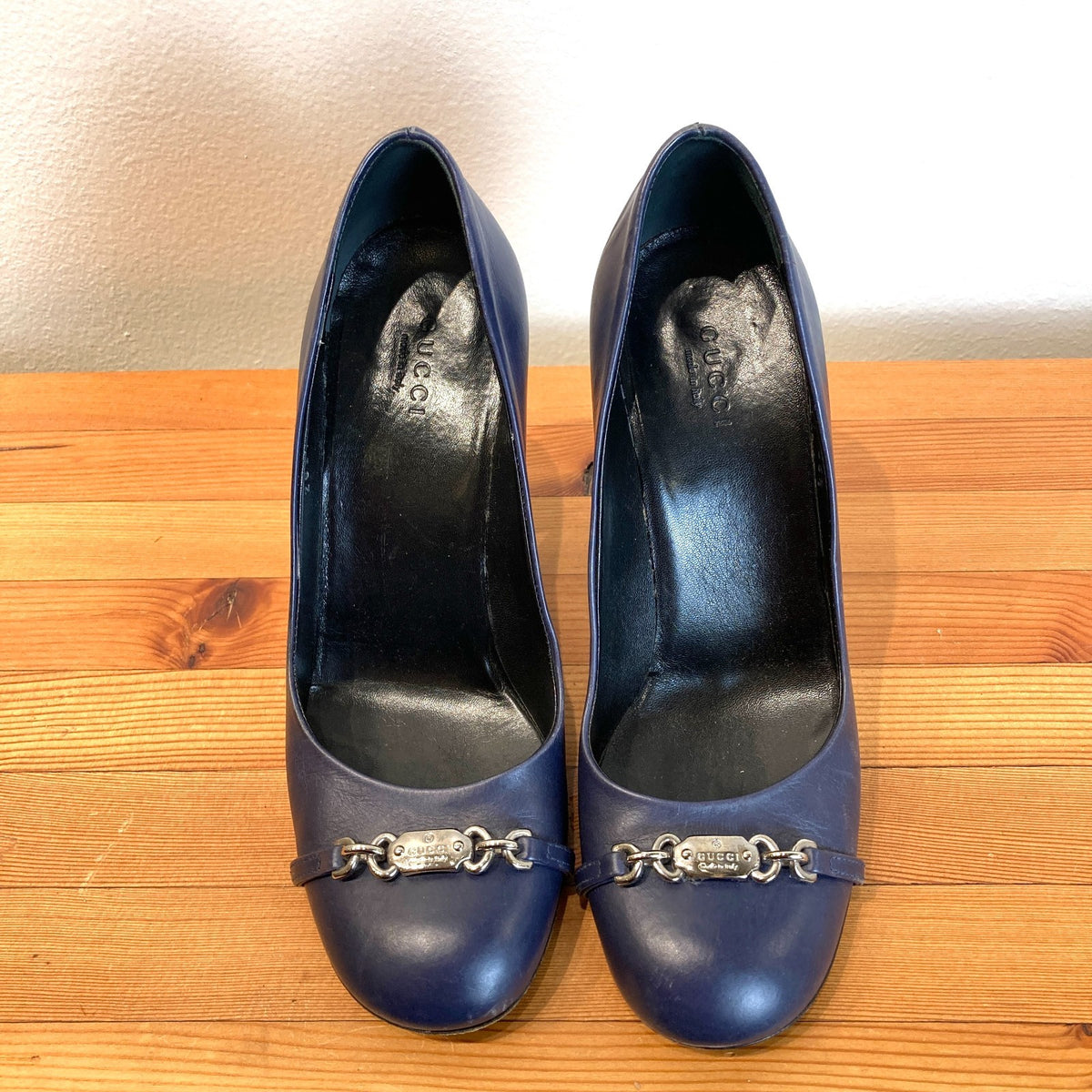 Gucci Navy Leather Round Toe Horsebit Heels Shoes - Size 36.5 / 6.5 - 0926EC
