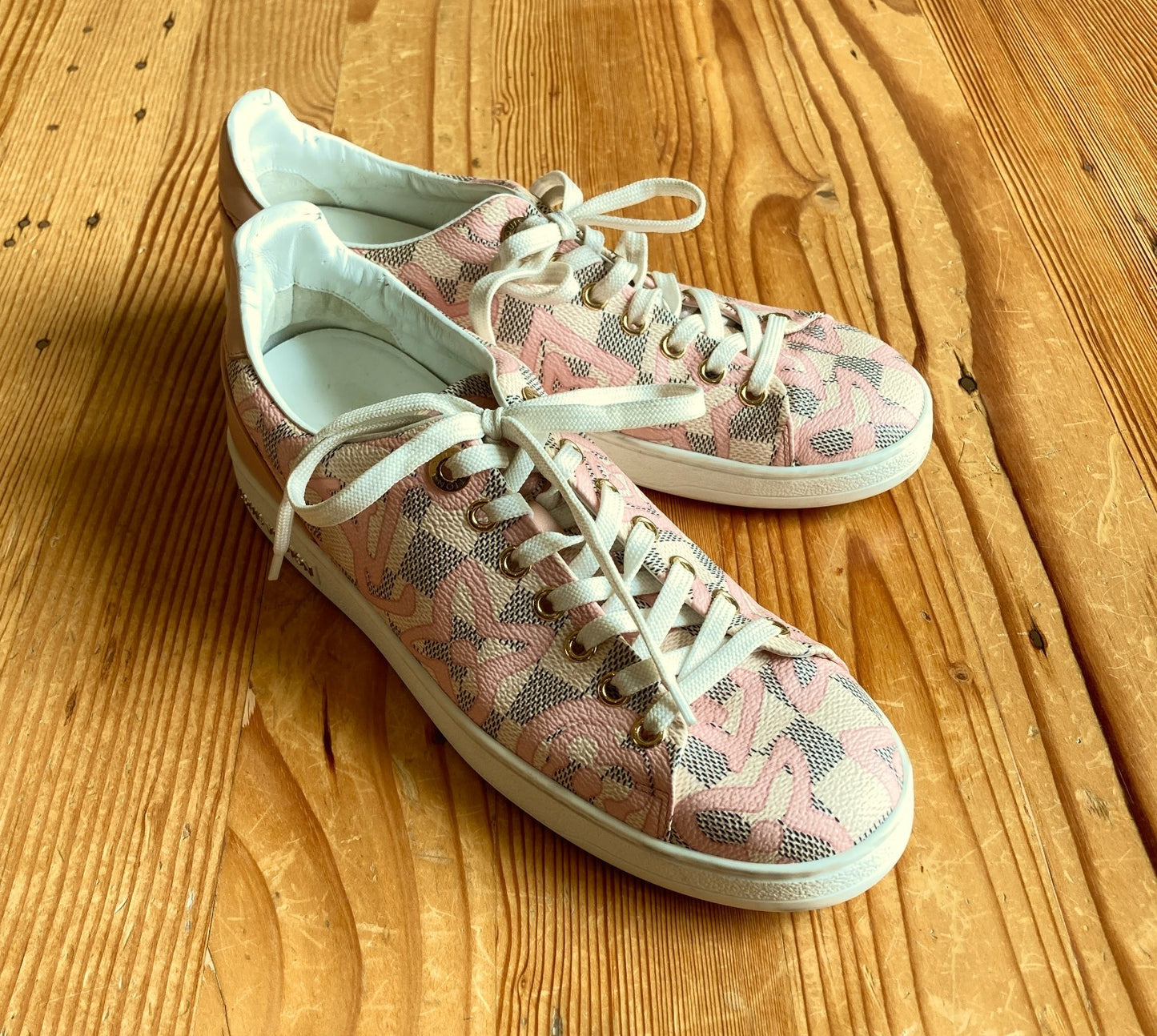 Louis Vuitton Damier Azur Tahitienne Bora Bora Sneakers - Size 37.5 / 7 - 0422VS