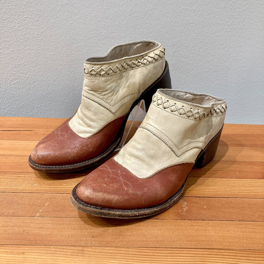 Freebird by Steven Brown White Western Prisn Mules Shoes - Size 6 - 0312IG