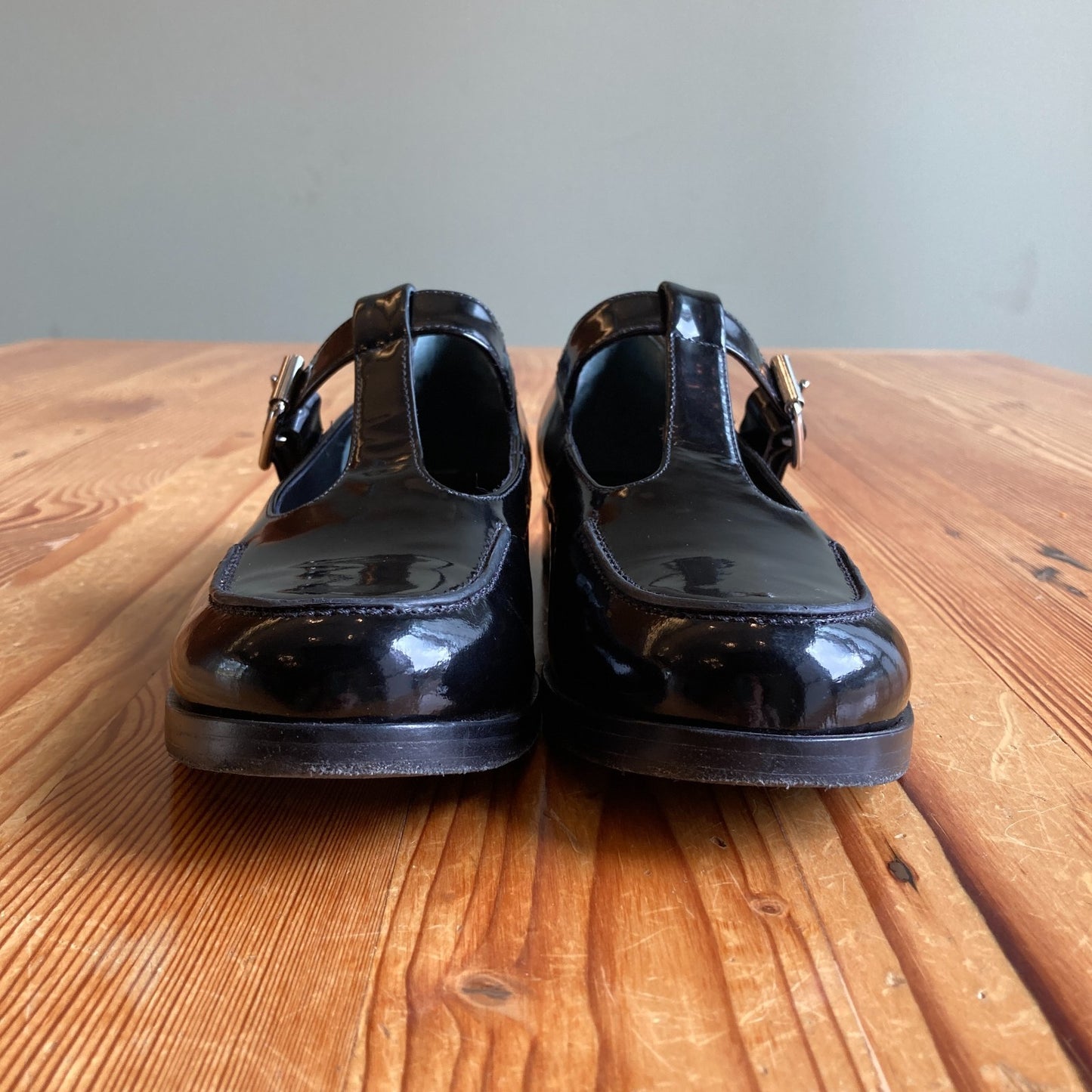 Reformation $268 Black Patent Leather T Strap Angela Shoes - Size 7 - 0618AG