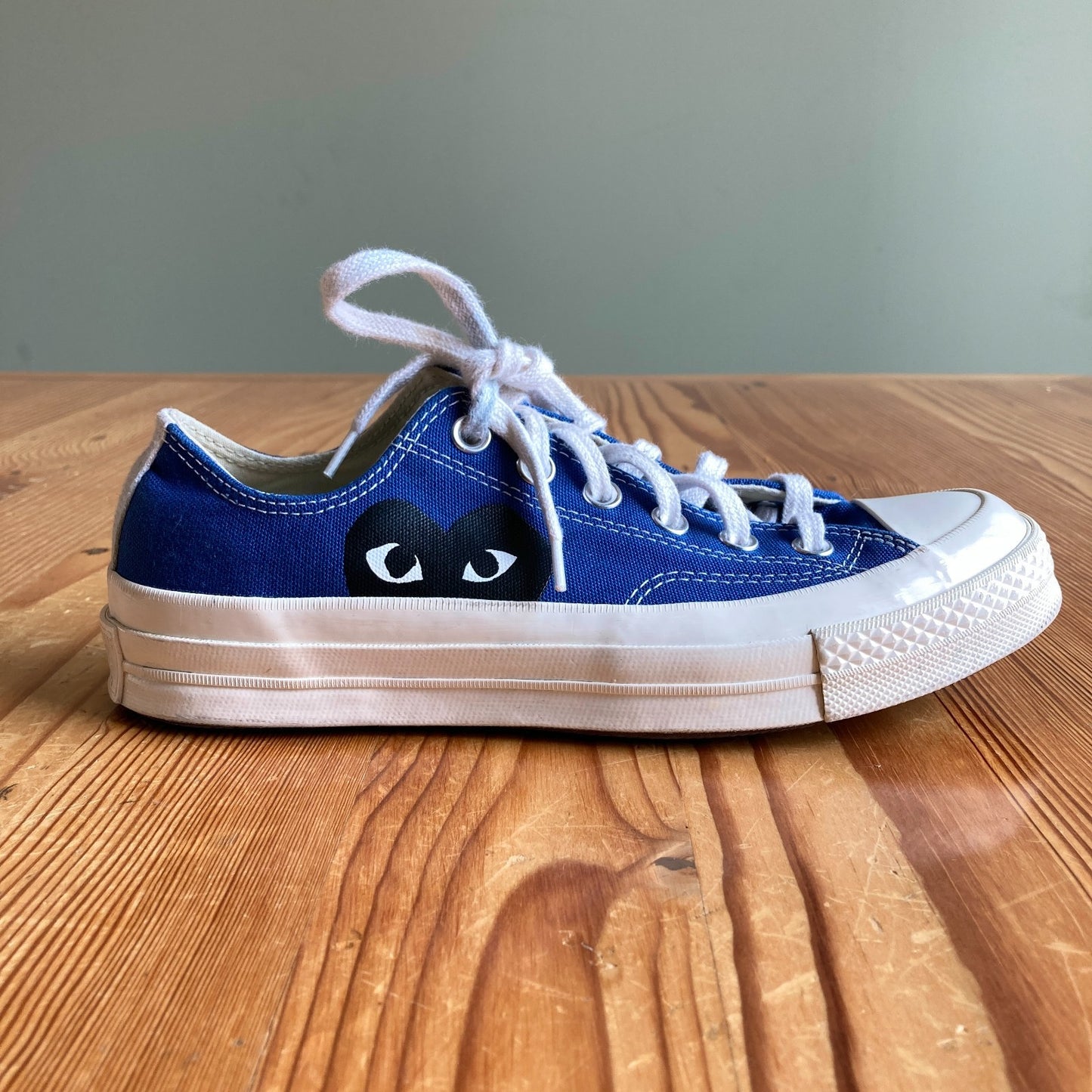 Converse X Play Comme Des Garcons Blue Chuck Low Heart Shoes - Size 8 - 0709EH