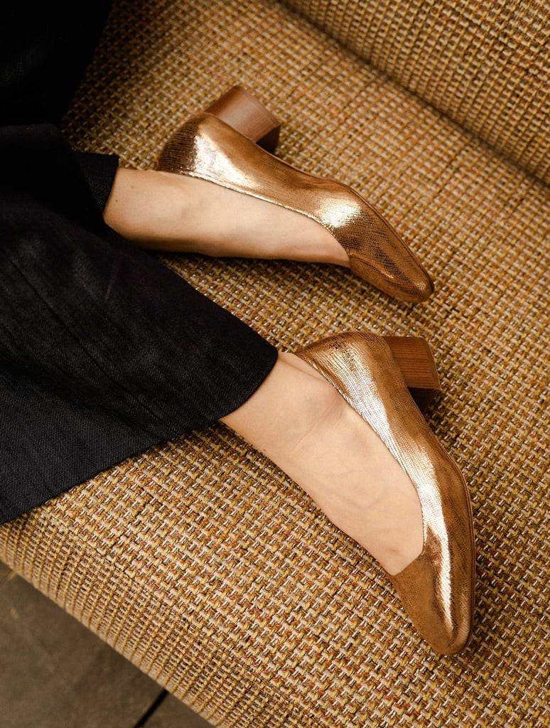 38 / 7.5 - Bobbie's $275 Gold Rosie Modoré Low Heel Ballet Shoes w/ Box 0204EB