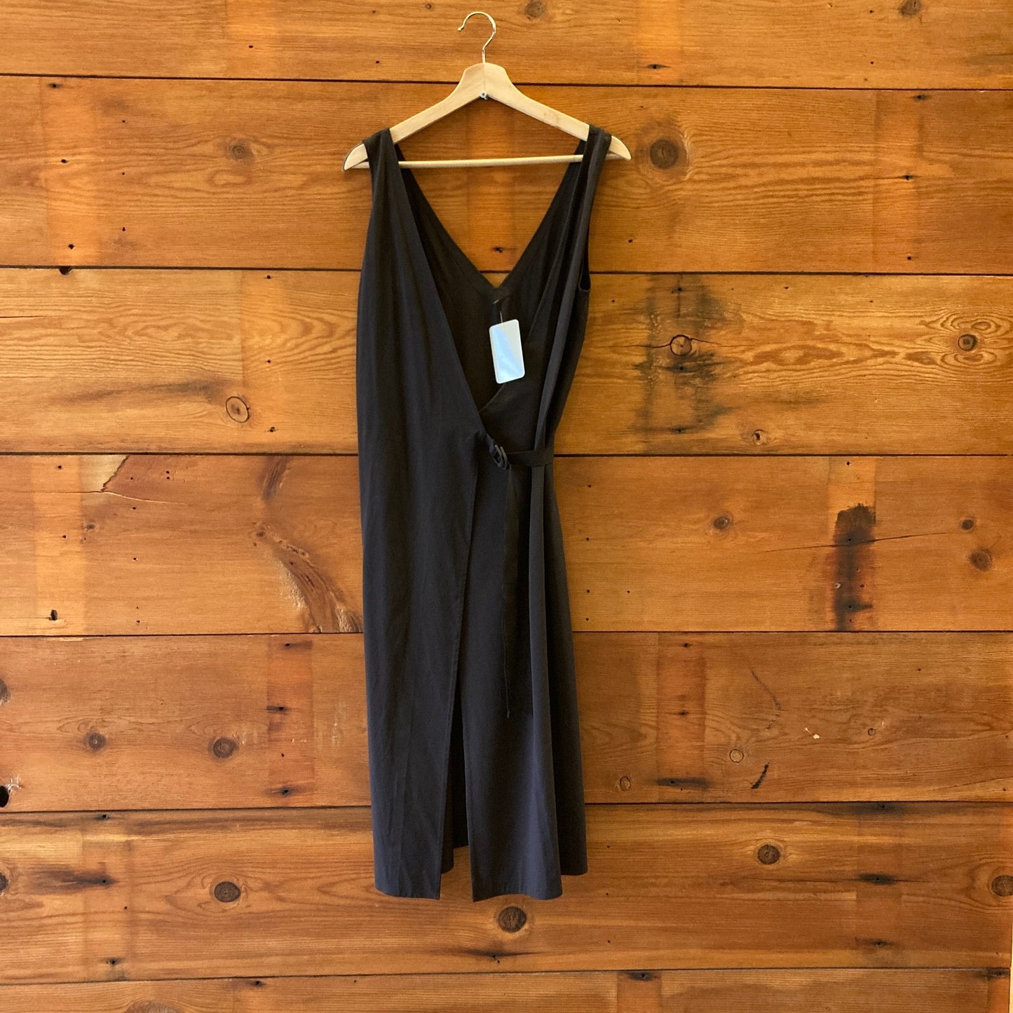 Lululemon LAB Black Sleeveless V Neck Stretch Fit Wrap Dress - Size 6 - 0504AK