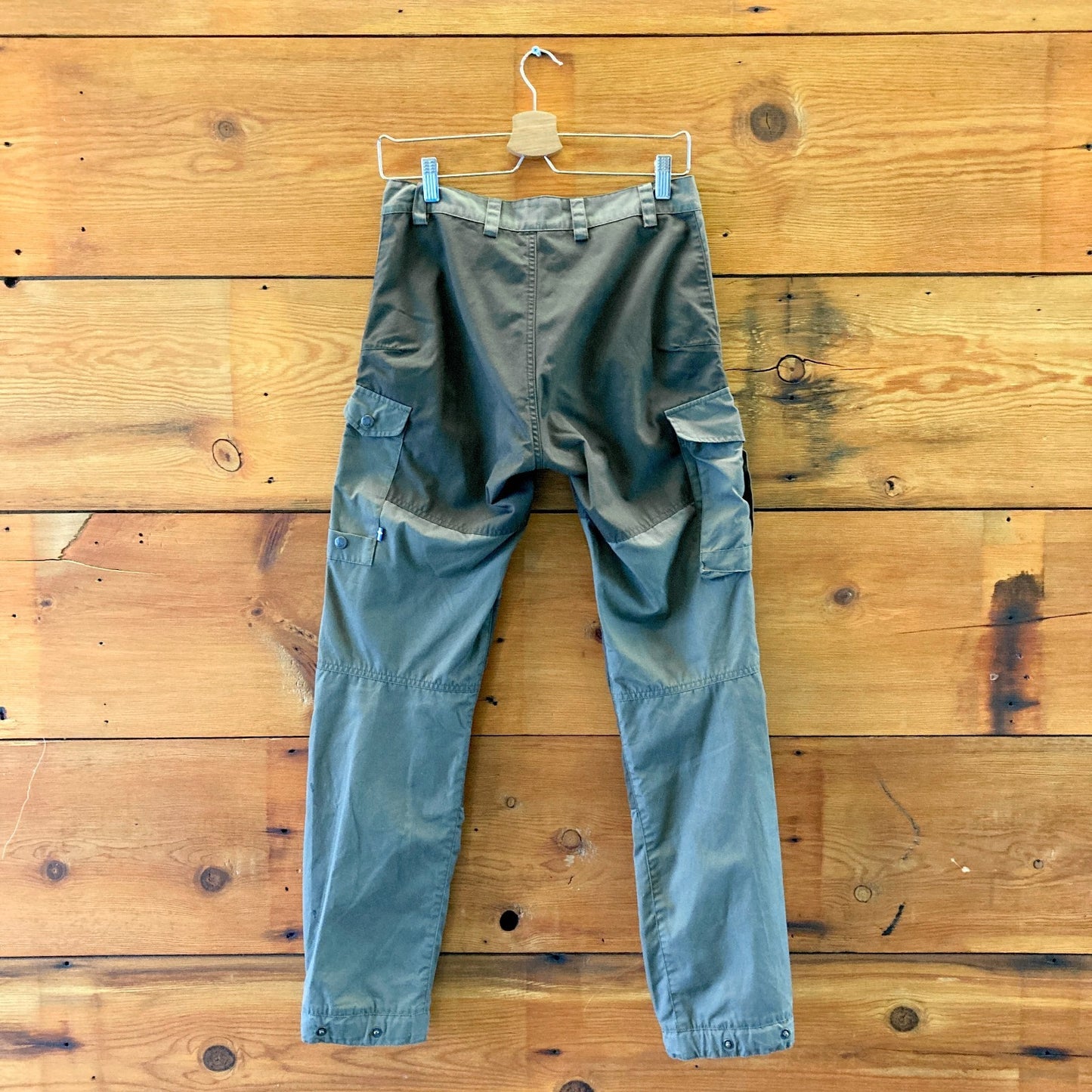 FjallRaven Army Green G-1000 Cargo Utility Womens Pants - Size 27-28 - 0927LL