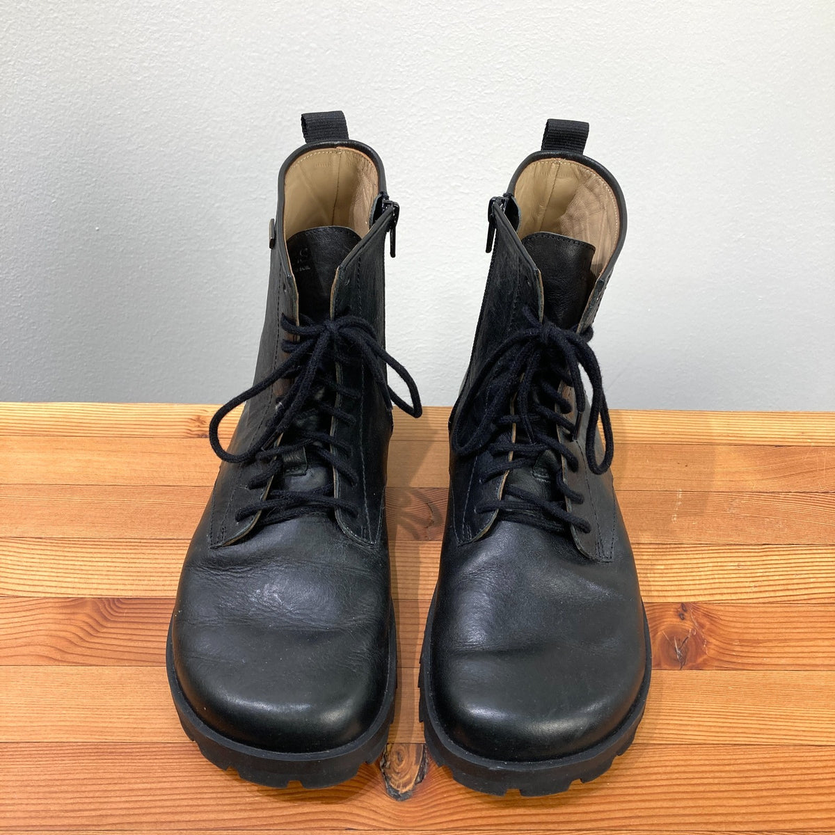 Lang.S Kombat Black Leather Side Zip Barefoot Laced Boots - Size 38 / 8 - 1107MB