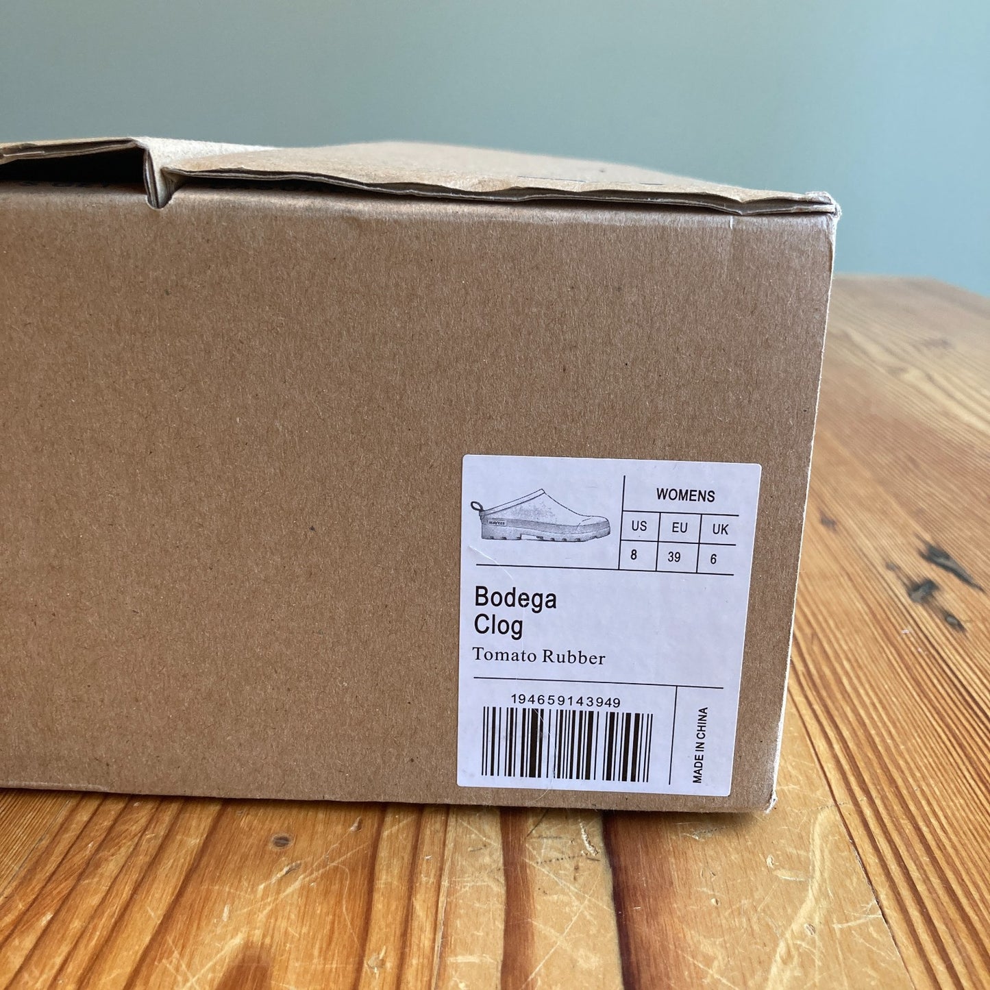 Seavees Tomato Red Rubber Bodega Clog Shoes w/ Box - Size 8 - 0415AU