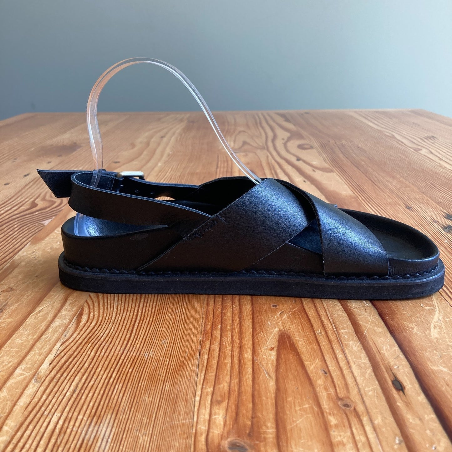 Liberte Black Leather Capri Open Toe Sandals Shoes - Size 38 / 8 - 0405LS