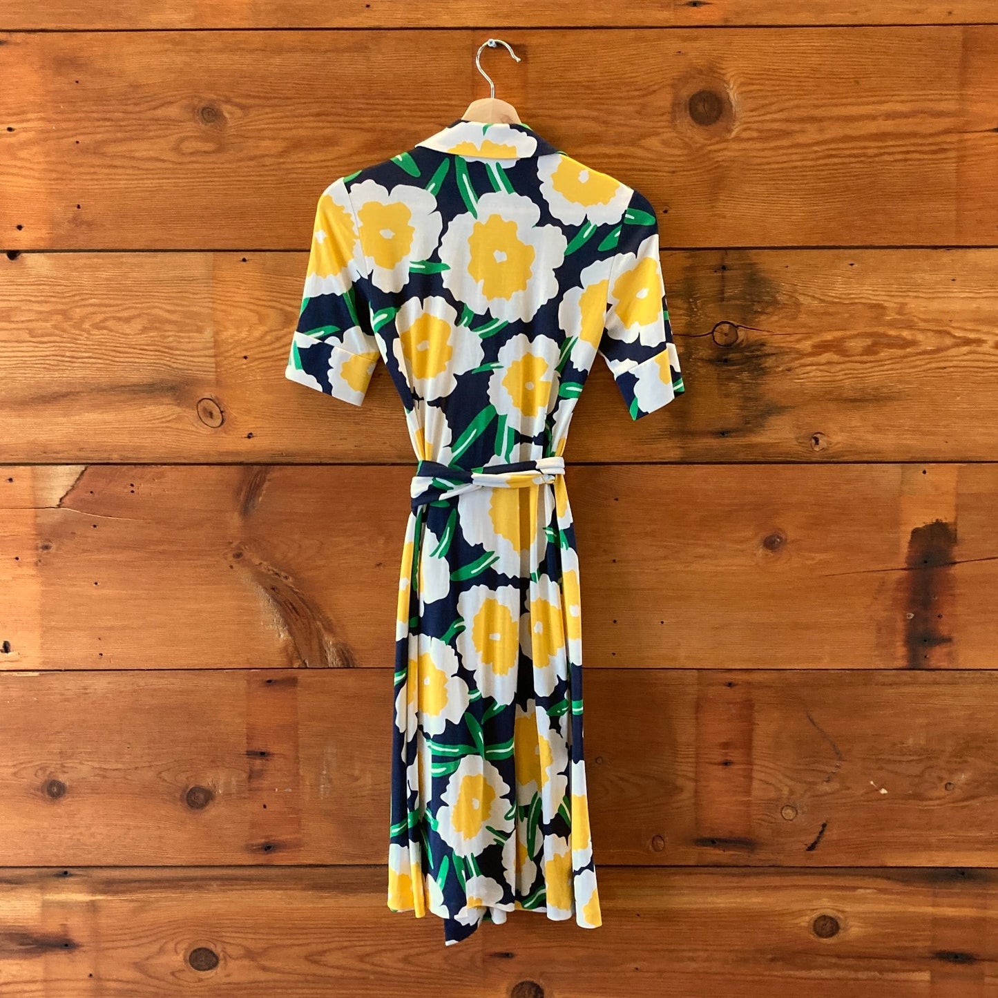 DVF Diane Von Furstenberg Jillia Collared Silk Wrap Dress - Size 2 - 0802SM