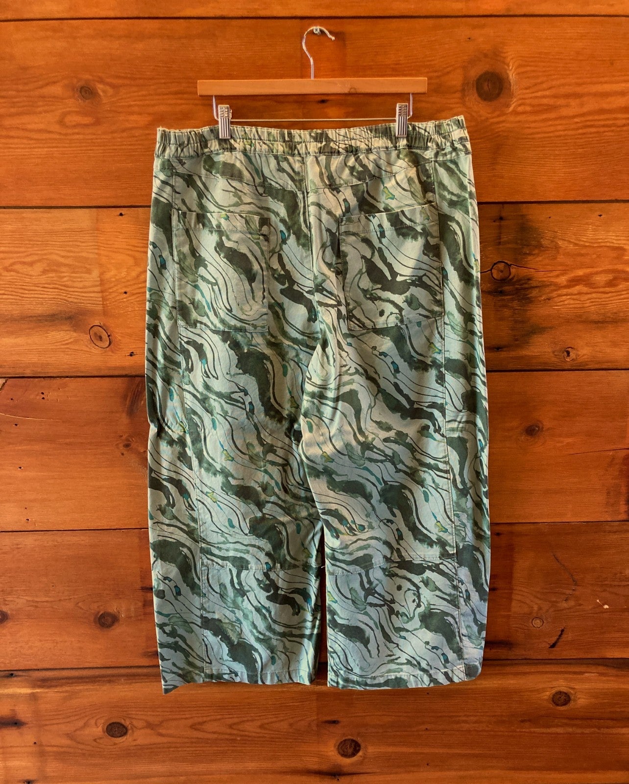 Pilcro Anthropologie NEW Green Printed Izzie Barrel Pants - Size XL - 1206HP