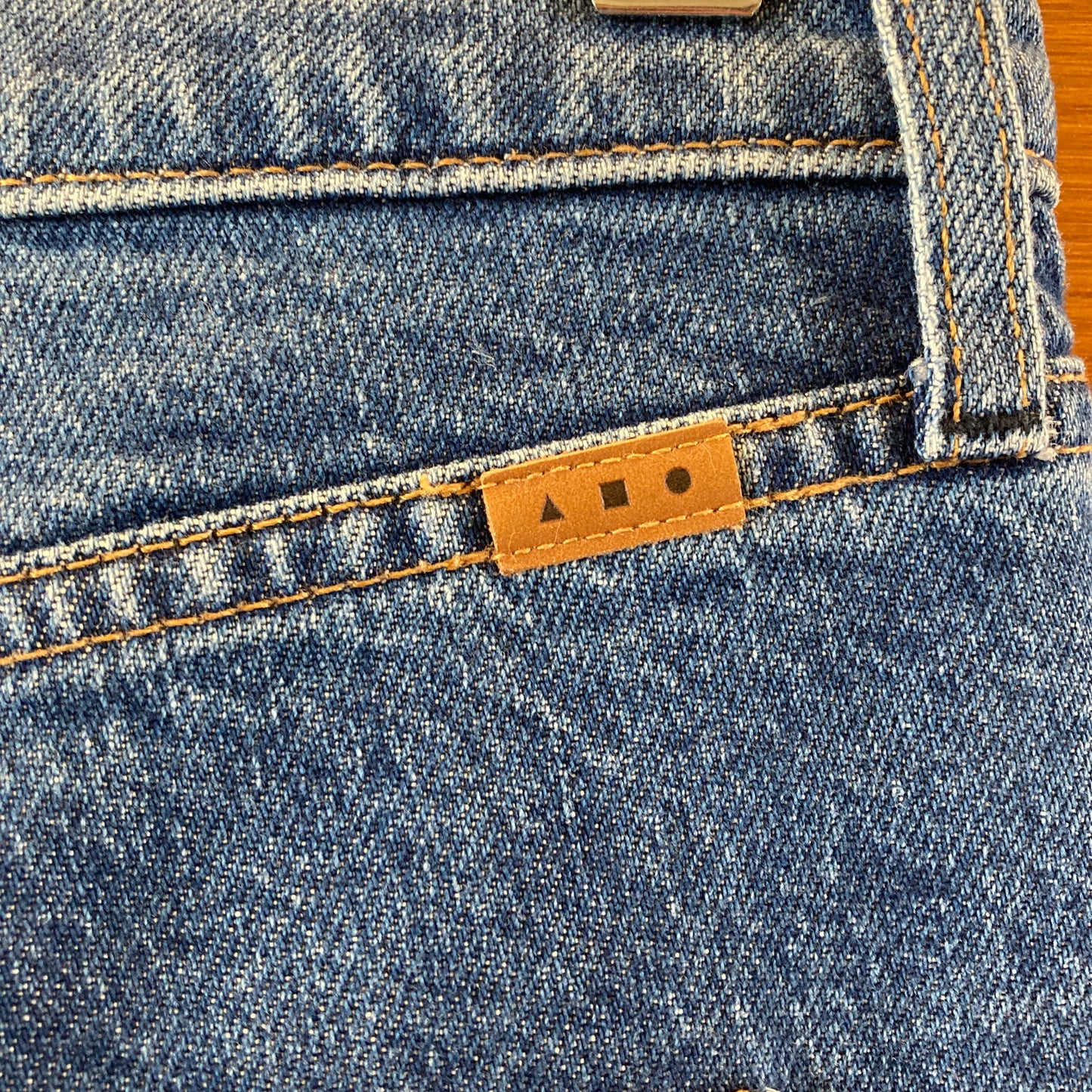AYR The LaLa Blue Denim Straight Leg Medium Wash Jeans - Size 29 S - 0710SD
