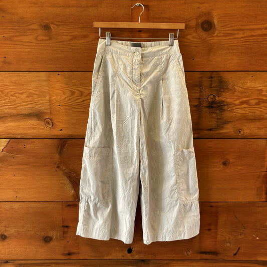 Oska White Gray Striped Balloon Cropped Barrel Leg Pants - Size 0 - 0517DS