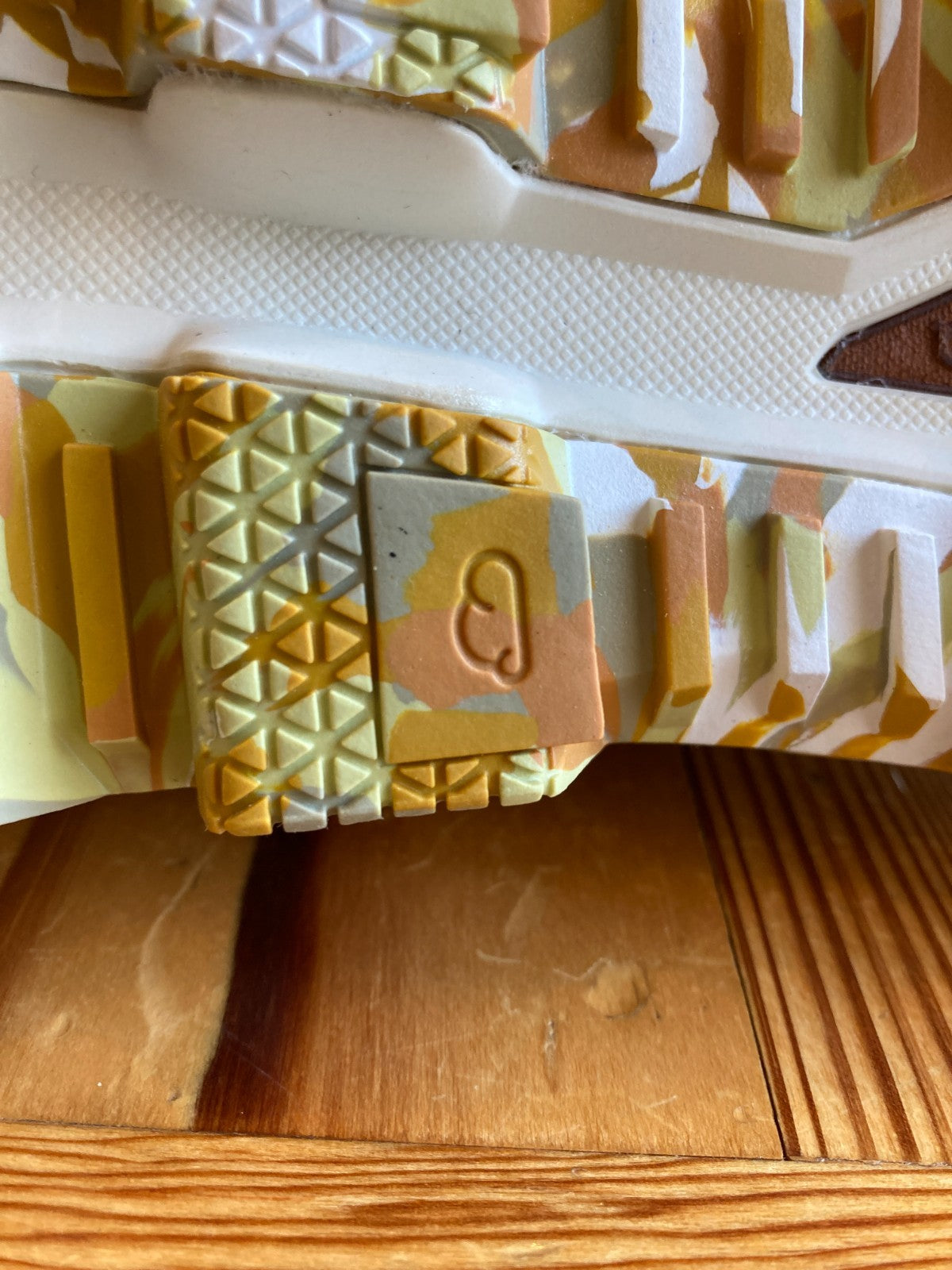 On Gradient Orange Cloudventure Loewe Sneakers NEW w/ Box - Size 7.5 - 0112LB
