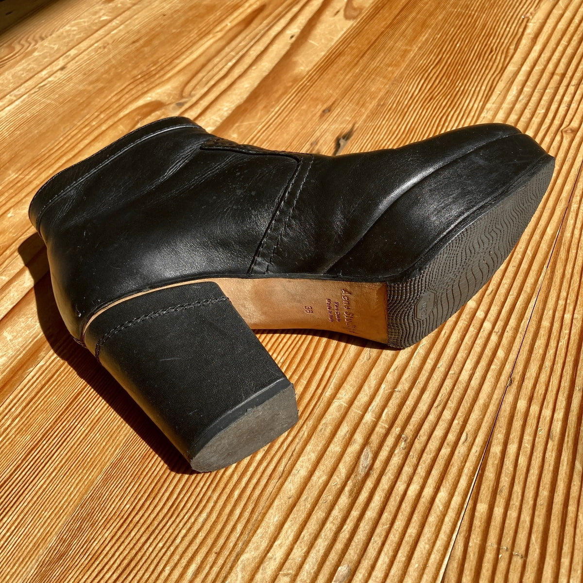 Acne Studios $600 Black Leather Track Platform Ankle Boots - Size 36 / 6- 0927EK