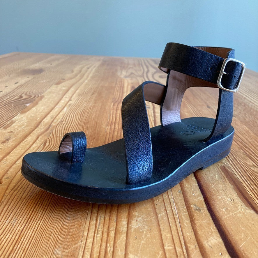 Calleen Cordero Black Leather Amanda Sandals - Size 8.5 - EUC w/ Box - 4427SC