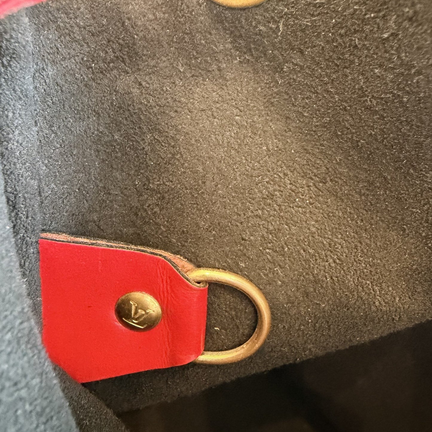 Louis Vuitton Red Epi Leather Petit Noe Structured Bucket Shoulder Bag - 1022SW