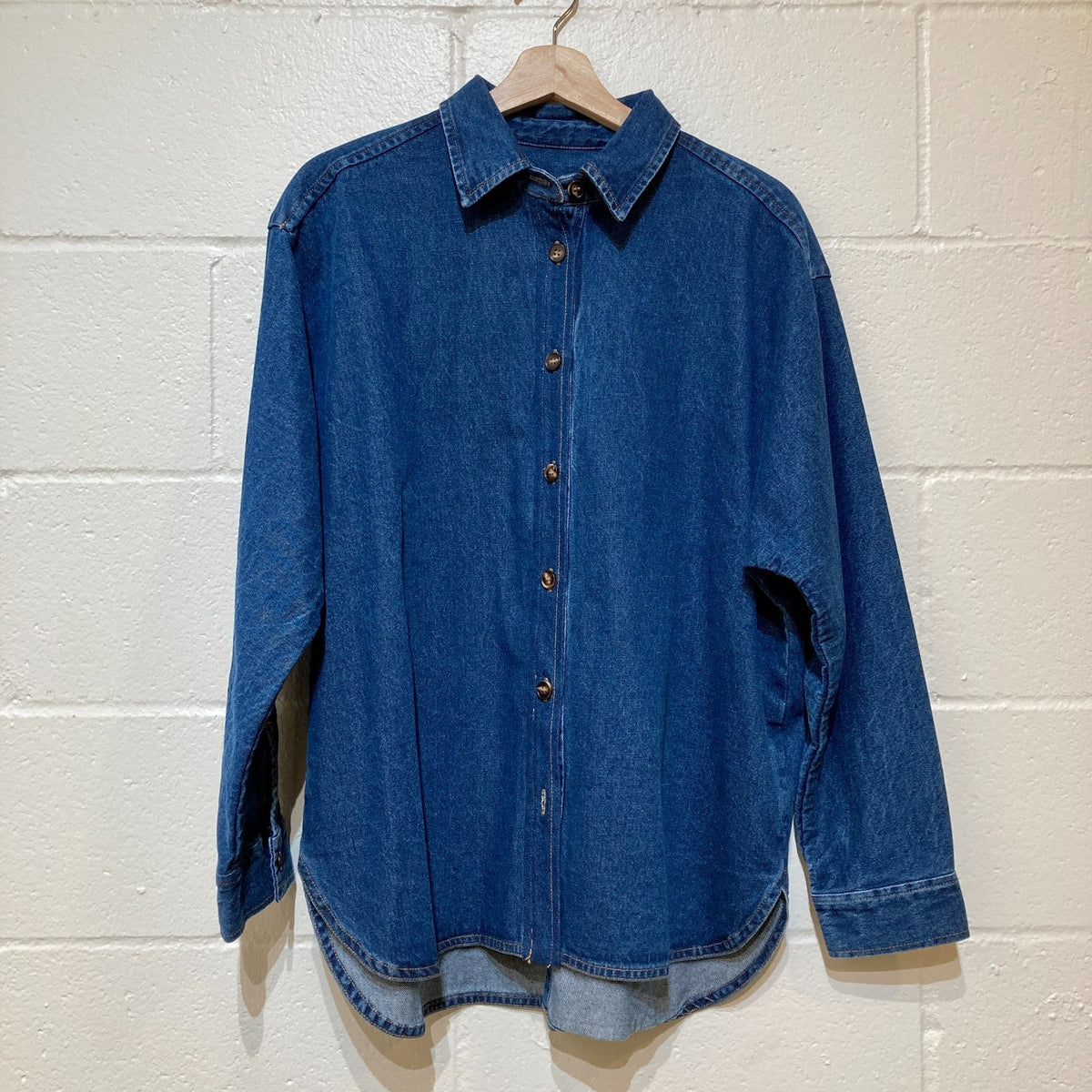 Le Bon Shoppe $135 Dark Denim Oversized Theo Shirt Jacket - Size M / L - 0624KB