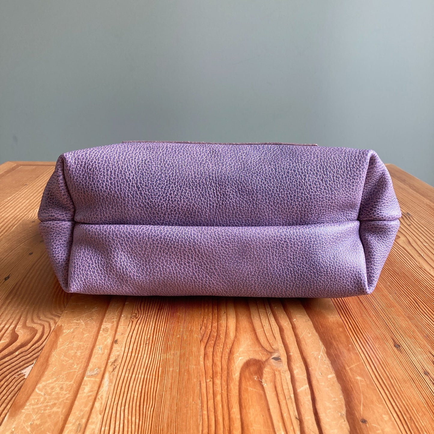 Portland Leather Goods Wisteria Purple Pebbled Zip Top Tote Bag NEW 0531AF