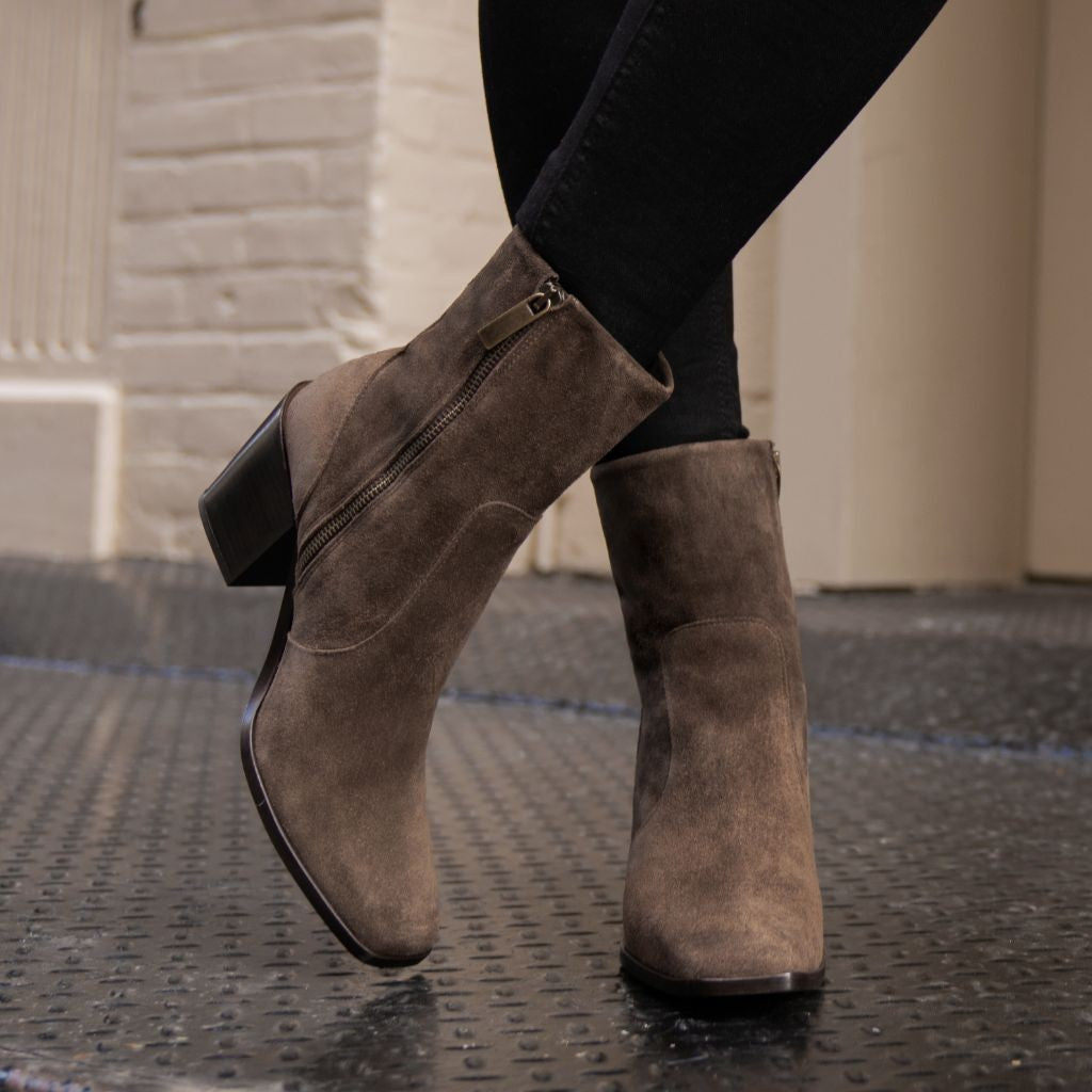 9.5 - Thursday Brown Suede Aspen Soho Zip Ankle Stack Heel Boots w/ Box 1008TB