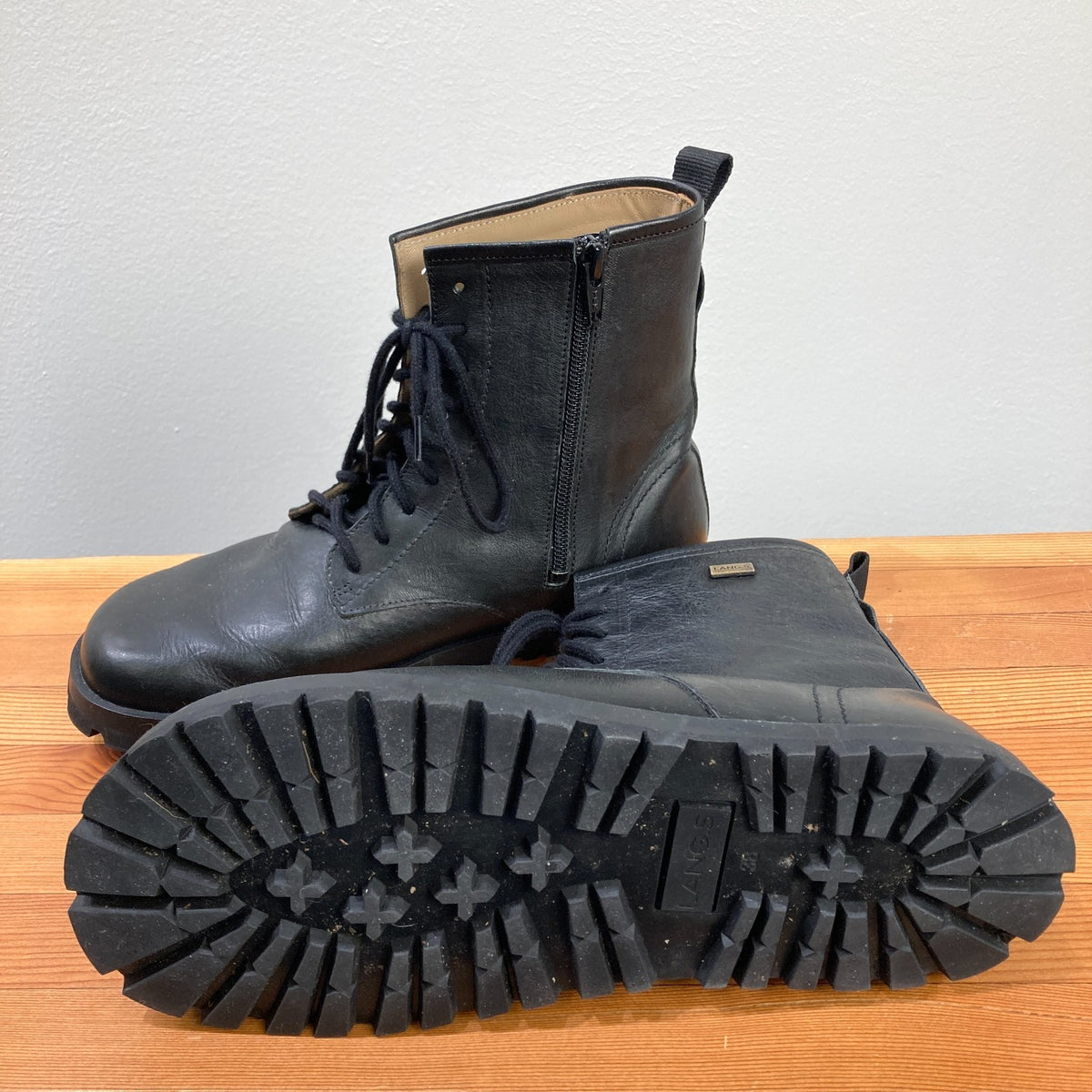 Lang.S Kombat Black Leather Side Zip Barefoot Laced Boots - Size 38 / 8 - 1107MB