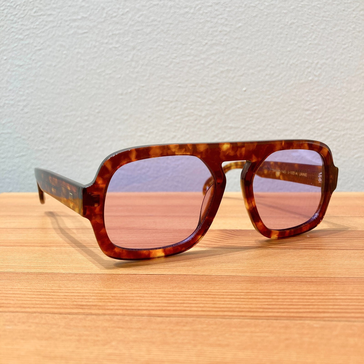 Elisa Johnson Red Tortoise Purple Lens Jane Sunglasses w/ Case - 0312IG