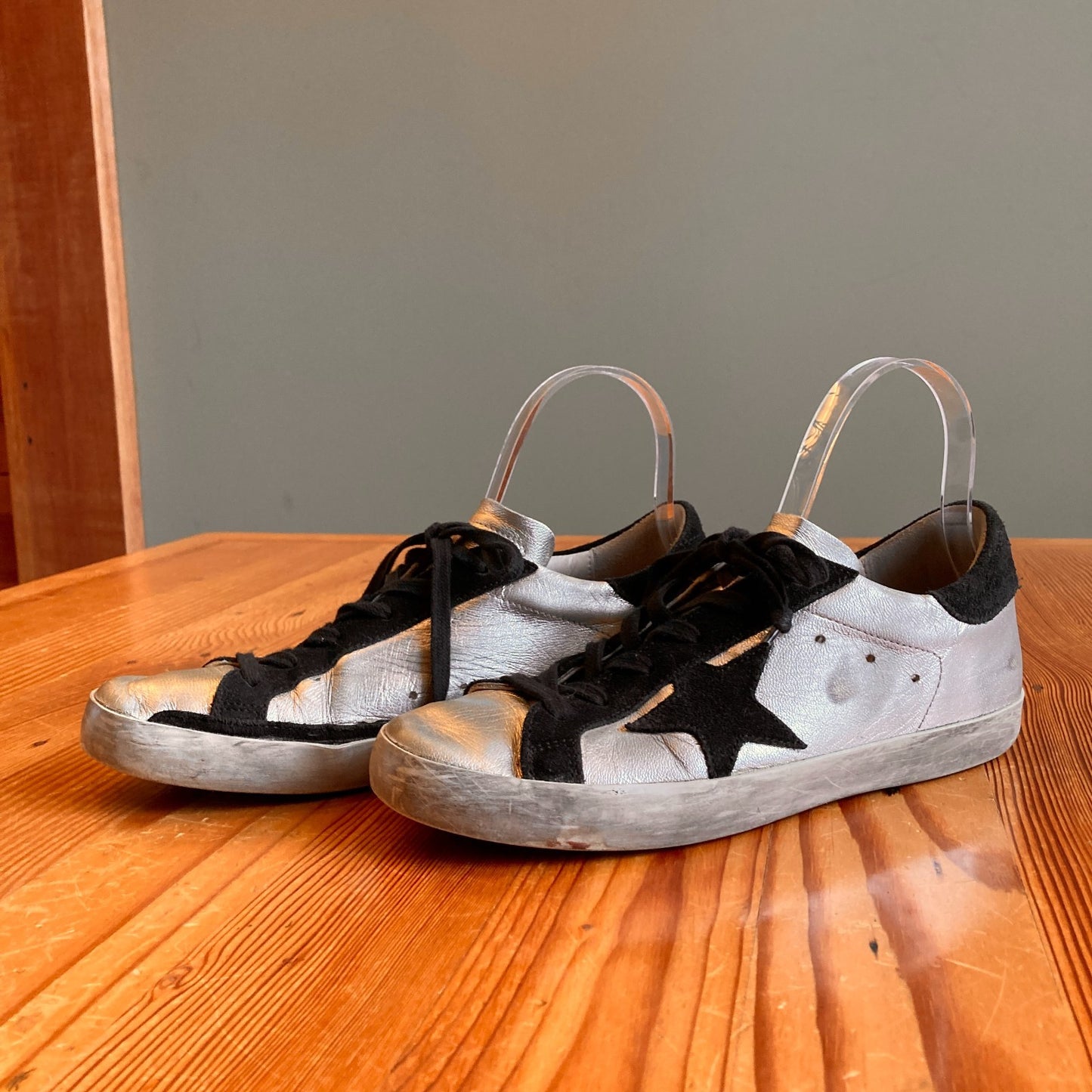 39 / 9 - Golden Goose $580 Silver Leather Lace Up Super Star Sneakers 0619JA