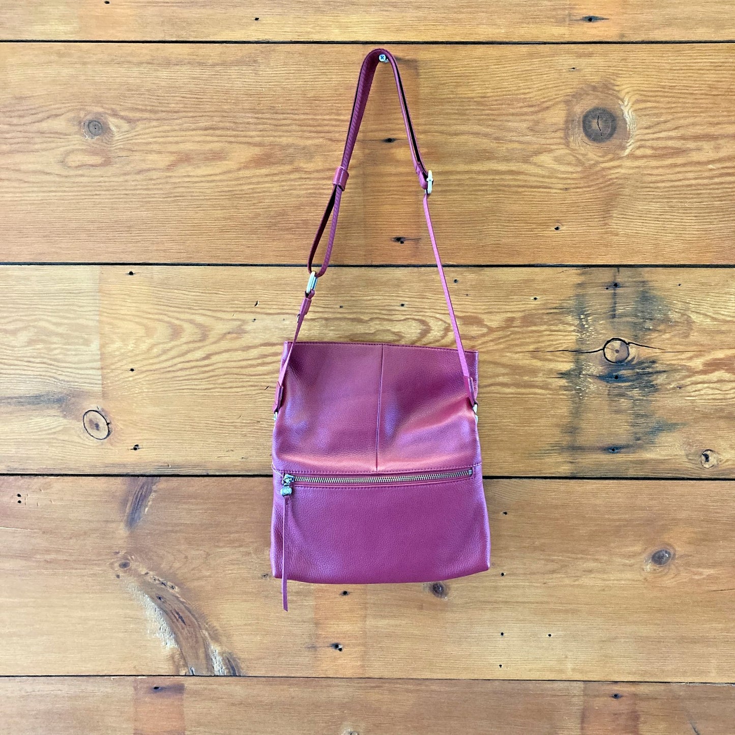 Hobo International Burgundy Flap Top Leather Crossbody Purse Bag - 0523HS