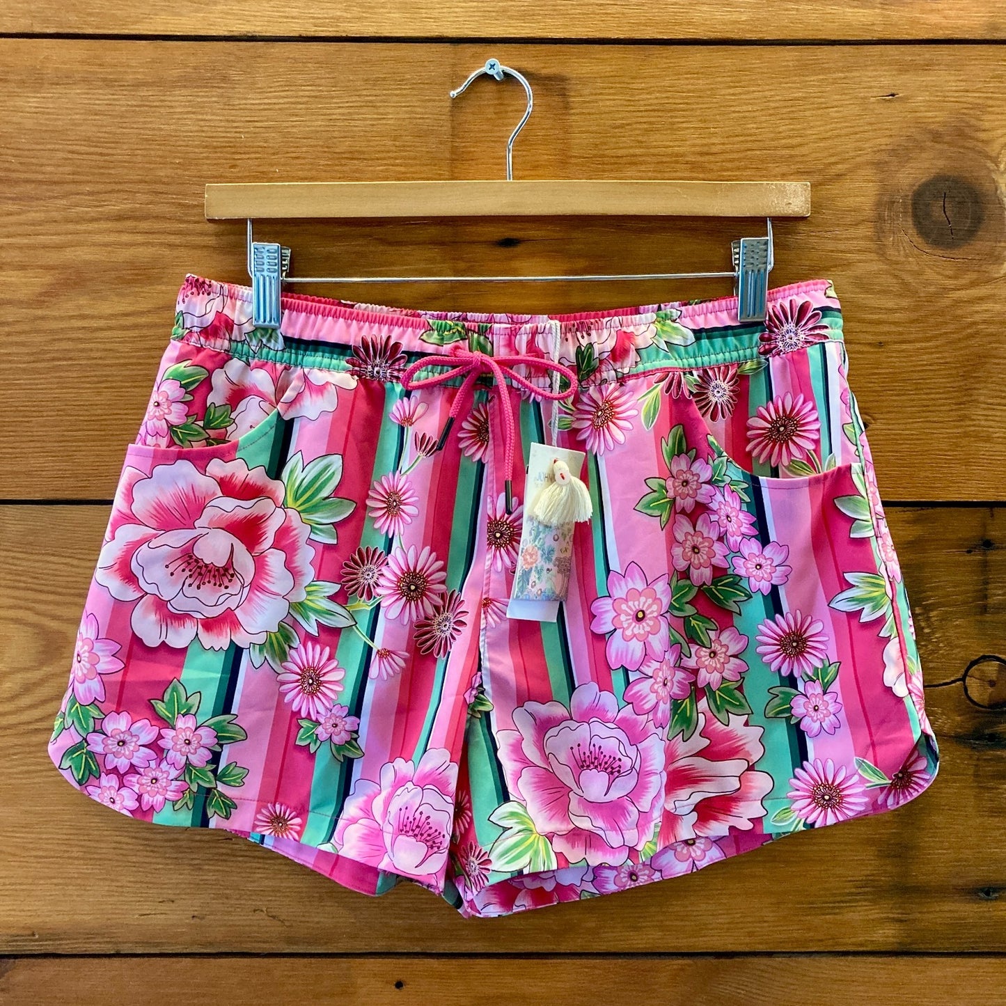 Johnny Was Pink Floral Print Bocardi NEW Nylon Shorts - Size S - 0304AS