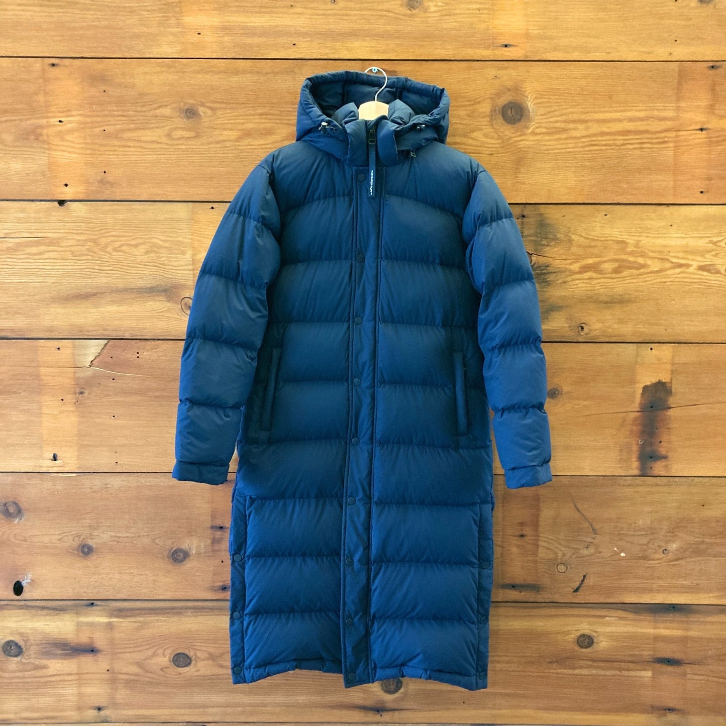 XS - TNA Aritzia Navy Blue Super Puff Long 700 Down Hooded Puffer Jacket 0518AF