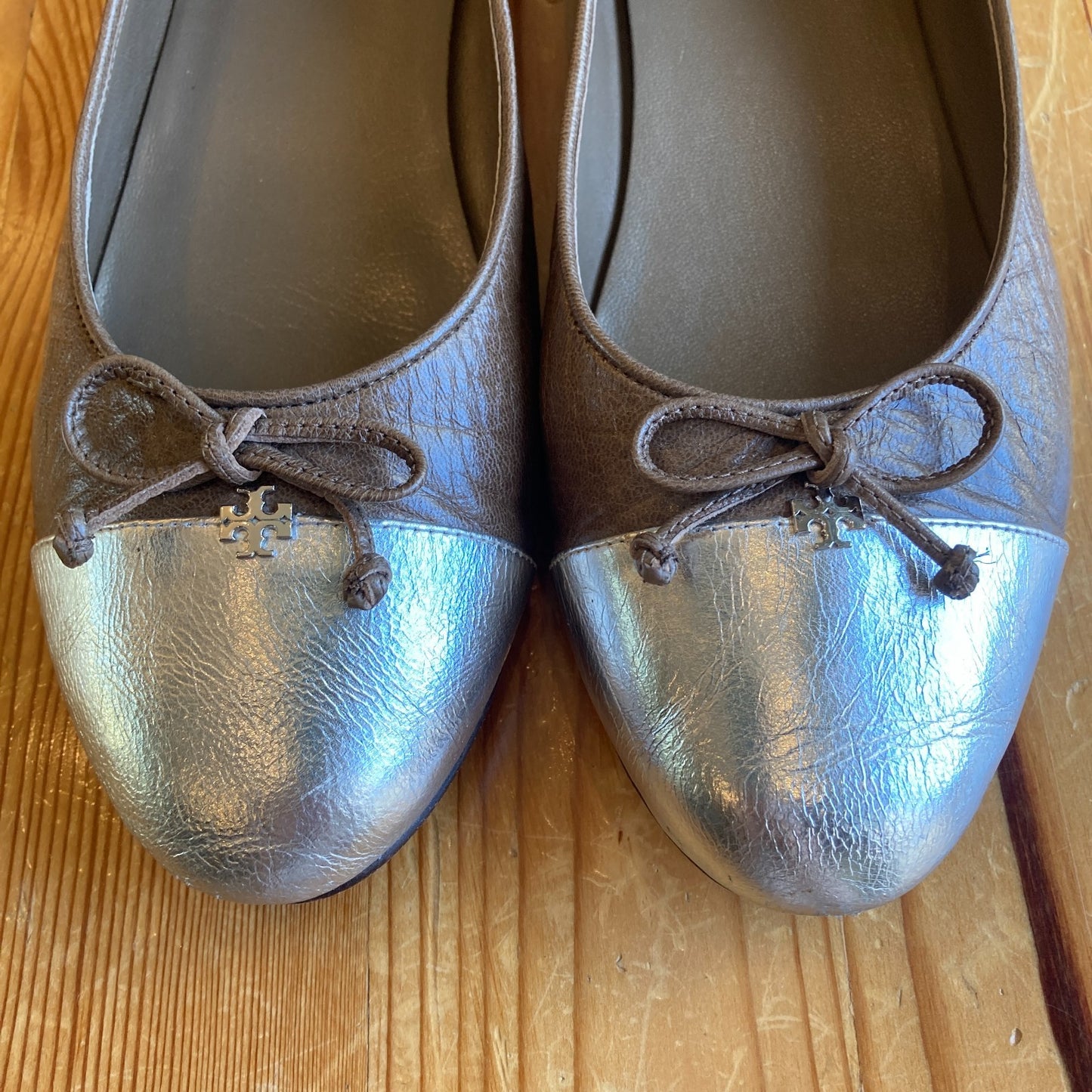 Tory Burch Brown & Silver Leather Capped Toe Flats Shoes - Size 10 - 0206BS