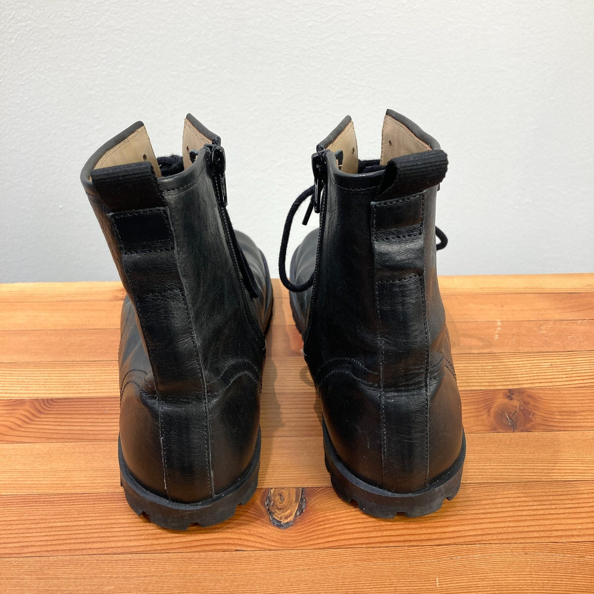 Lang.S Kombat Black Leather Side Zip Barefoot Laced Boots - Size 38 / 8 - 1107MB