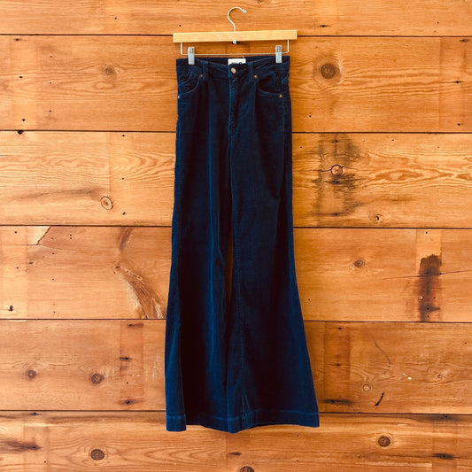25 - Rolla's Navy Blue High Rise Eastcoast Flare Corduroy Pants 1126GT